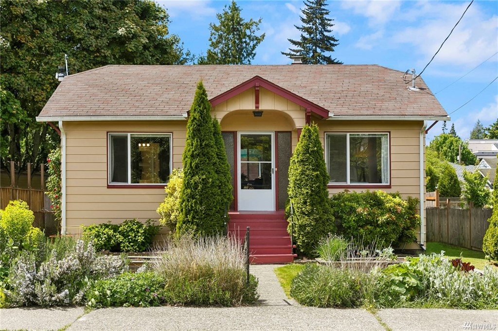 9217 12th Ave NE, Seattle (Copy)