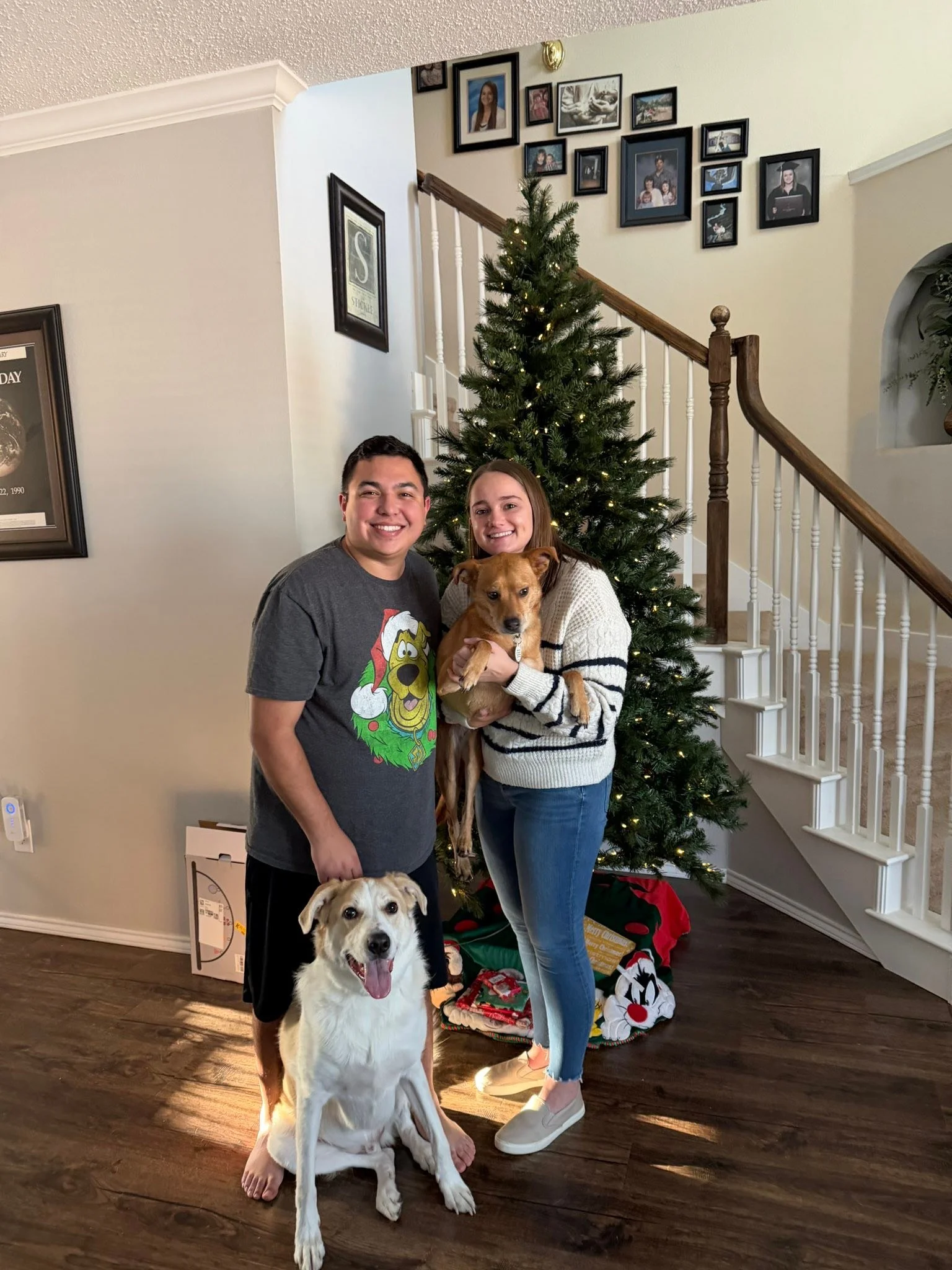 More Christmas Eve pics🎄Benny&rsquo;s 1st Christmas 🎅🏼