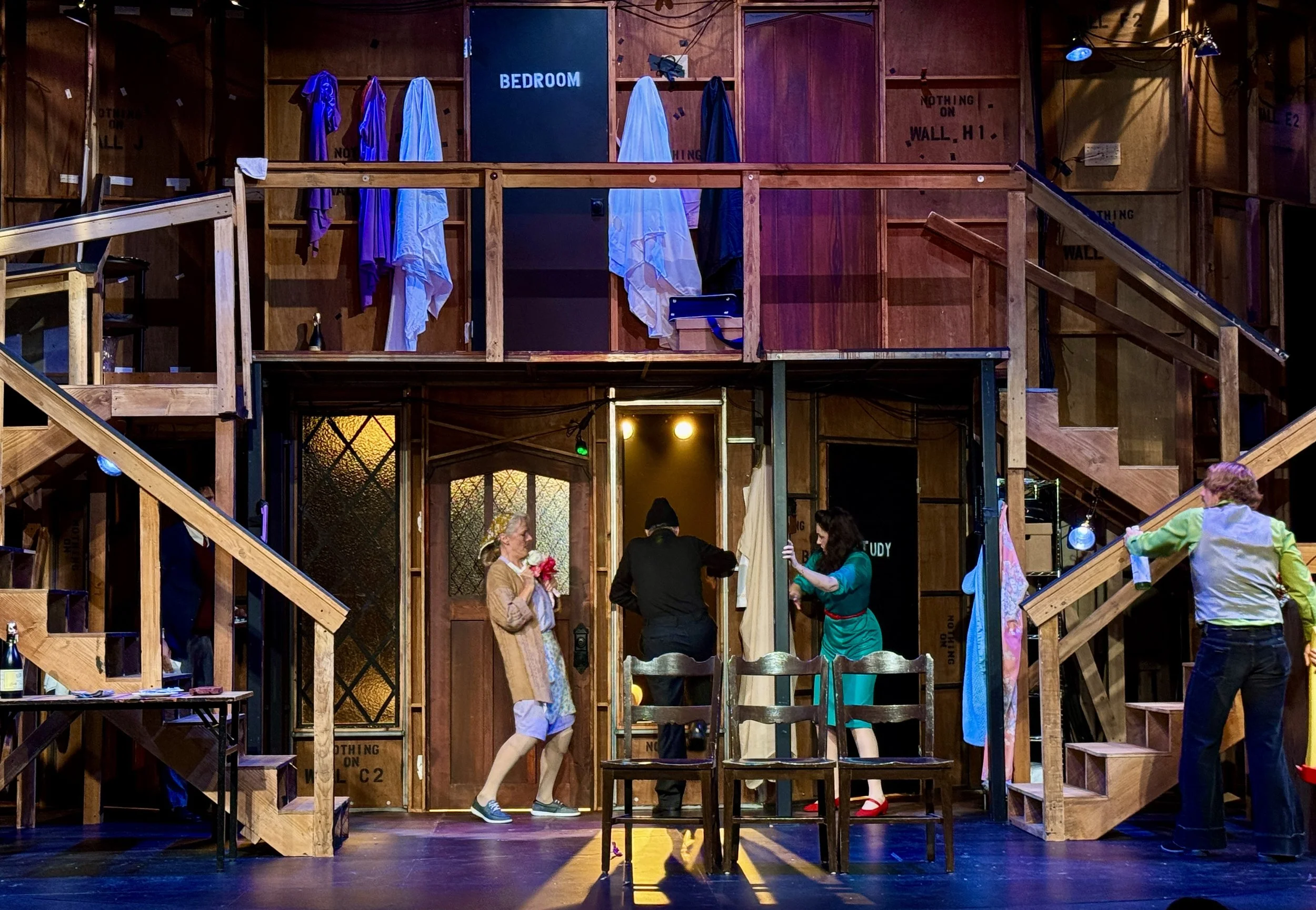 NOISES OFF
