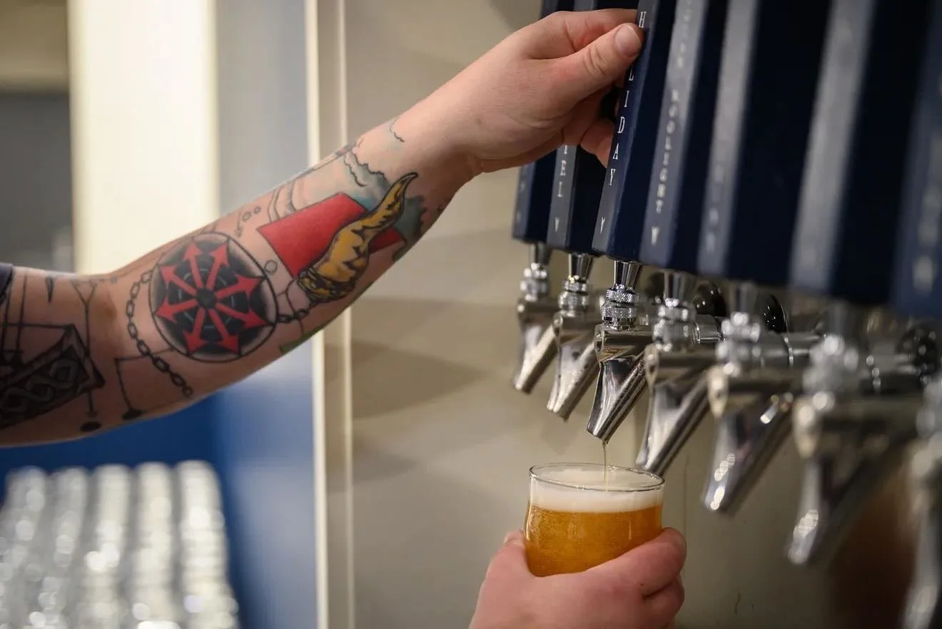 It&rsquo;s $5.00 drafts at North South today! Consider this your SIGN to stop whatever you&rsquo;re doing and come grab a pint with us!

Our taps (and bartenders) are over here shouting, &ldquo;Come drink with us!&rdquo; We&rsquo;re always happy to h