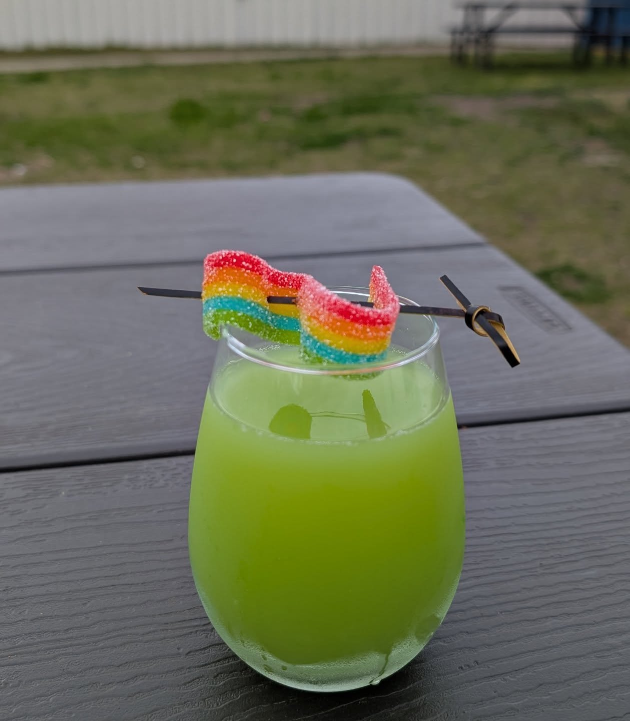 We're getting excited for St. Patrick's Day Stretch! ☘️ 🍻 

Come by today for $5 mimosas all day!

 @busstopmelts for yummy eats starting at 3pm!

@910comedy Trivia starting at 4pm!