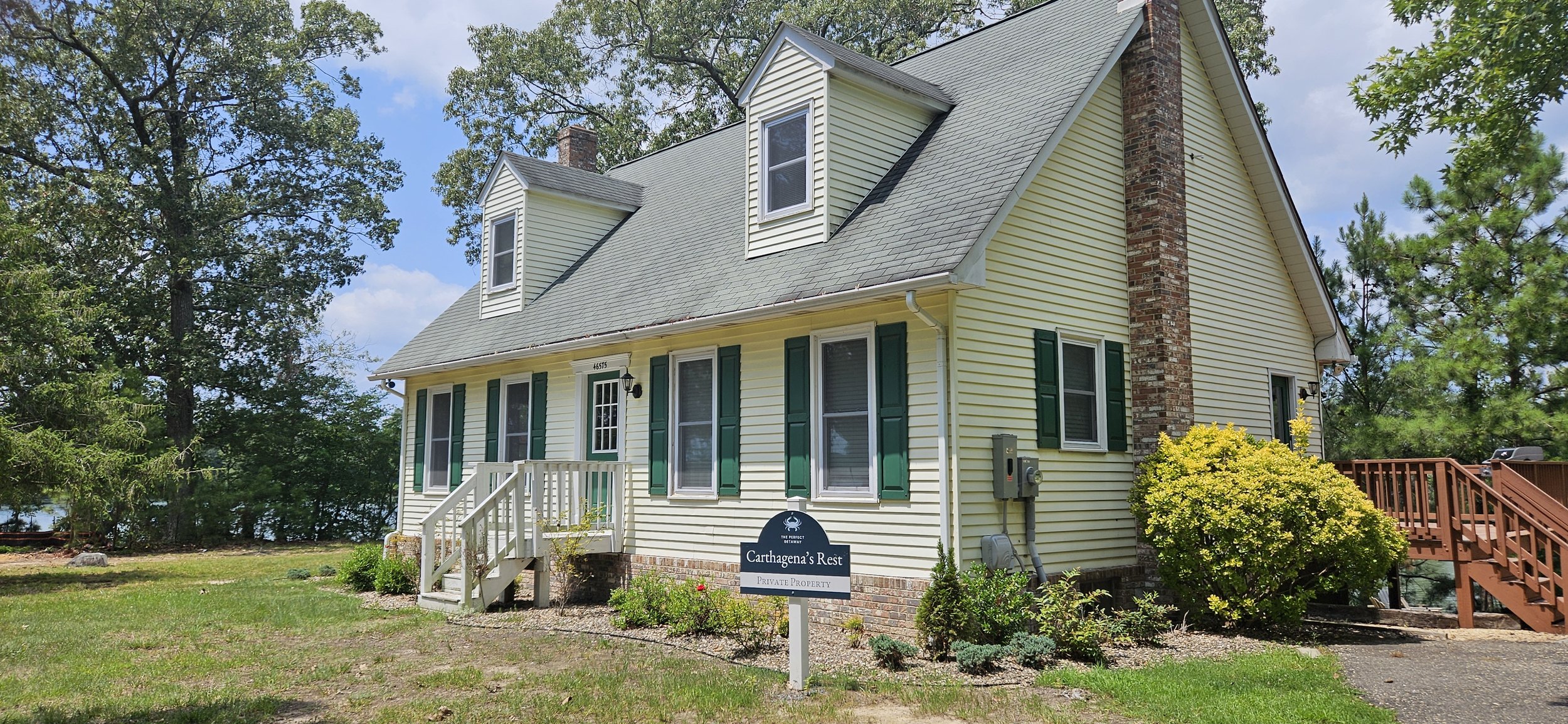 Carthagena's Rest getaway cottage at Dennis Point Marina & Campground
