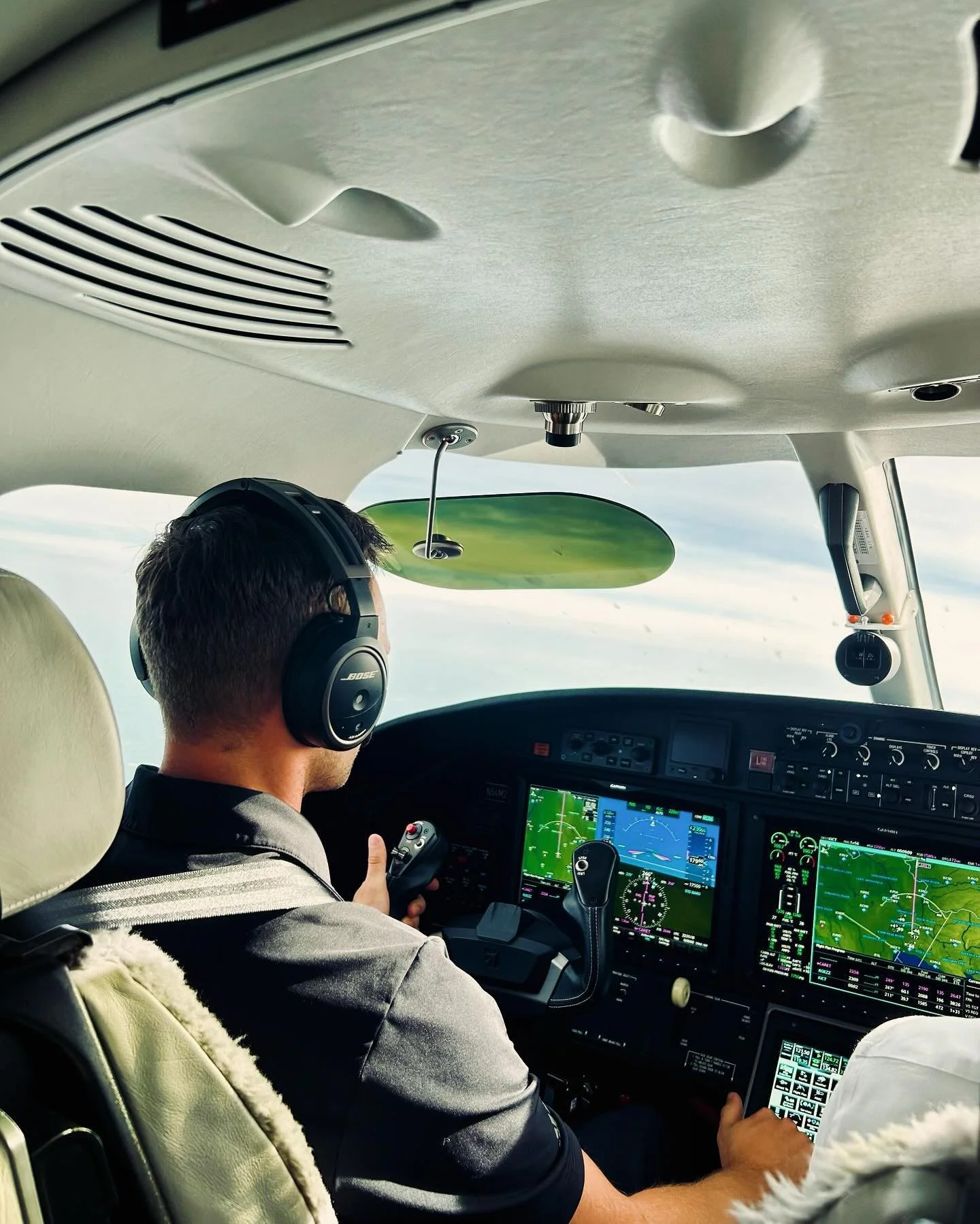 Bring professional crew solutions to your cockpit.
Contact us today to fly with peace of mind.

🔗 Link in bio