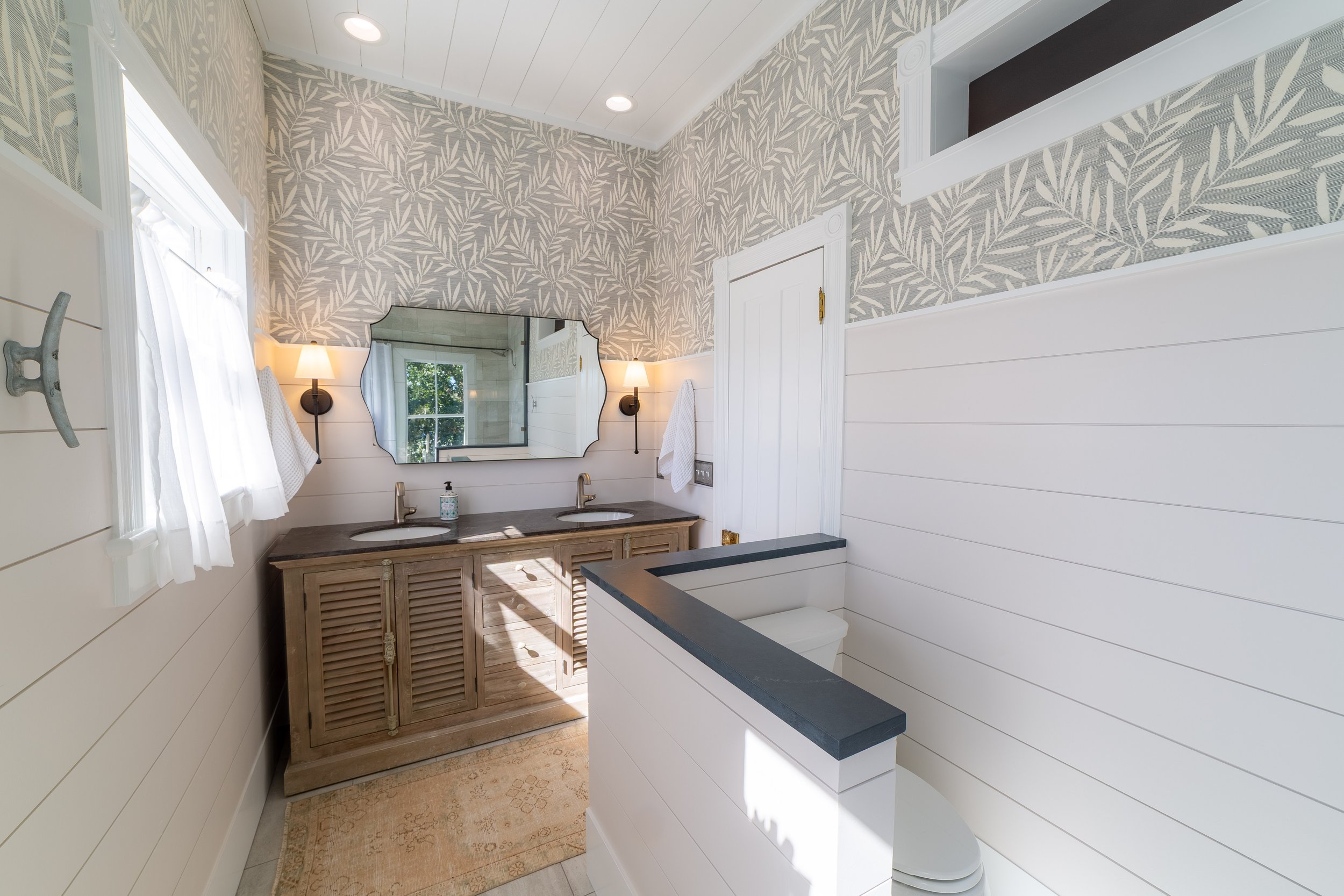 General Contractor vs. Specialty Contractor: Who’s Actually Needed for Your Project?