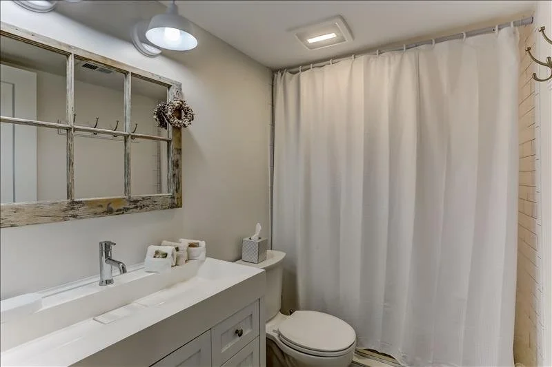 Bathroom-2.jpeg