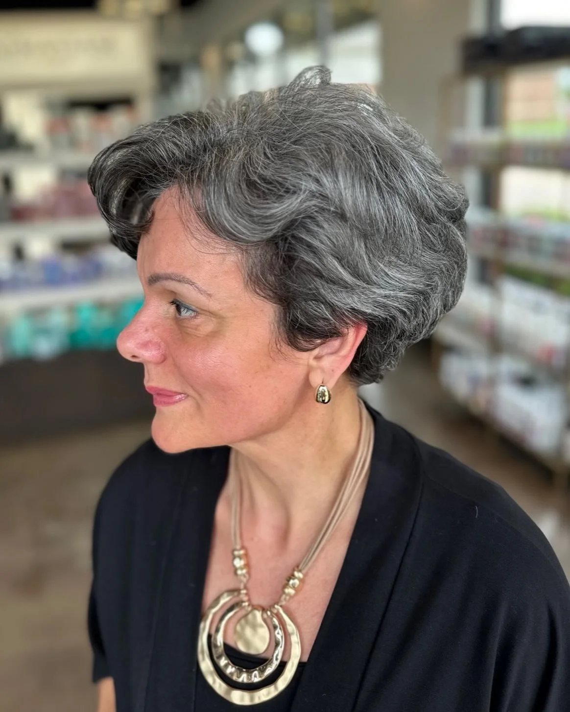 A great haircut isn&rsquo;t about styling&mdash;it&rsquo;s about structure.

This shape is intentionally built to support natural movement, facial balance, and long-term wear.

This is the level of craftsmanship our haircut education is built on. Hai