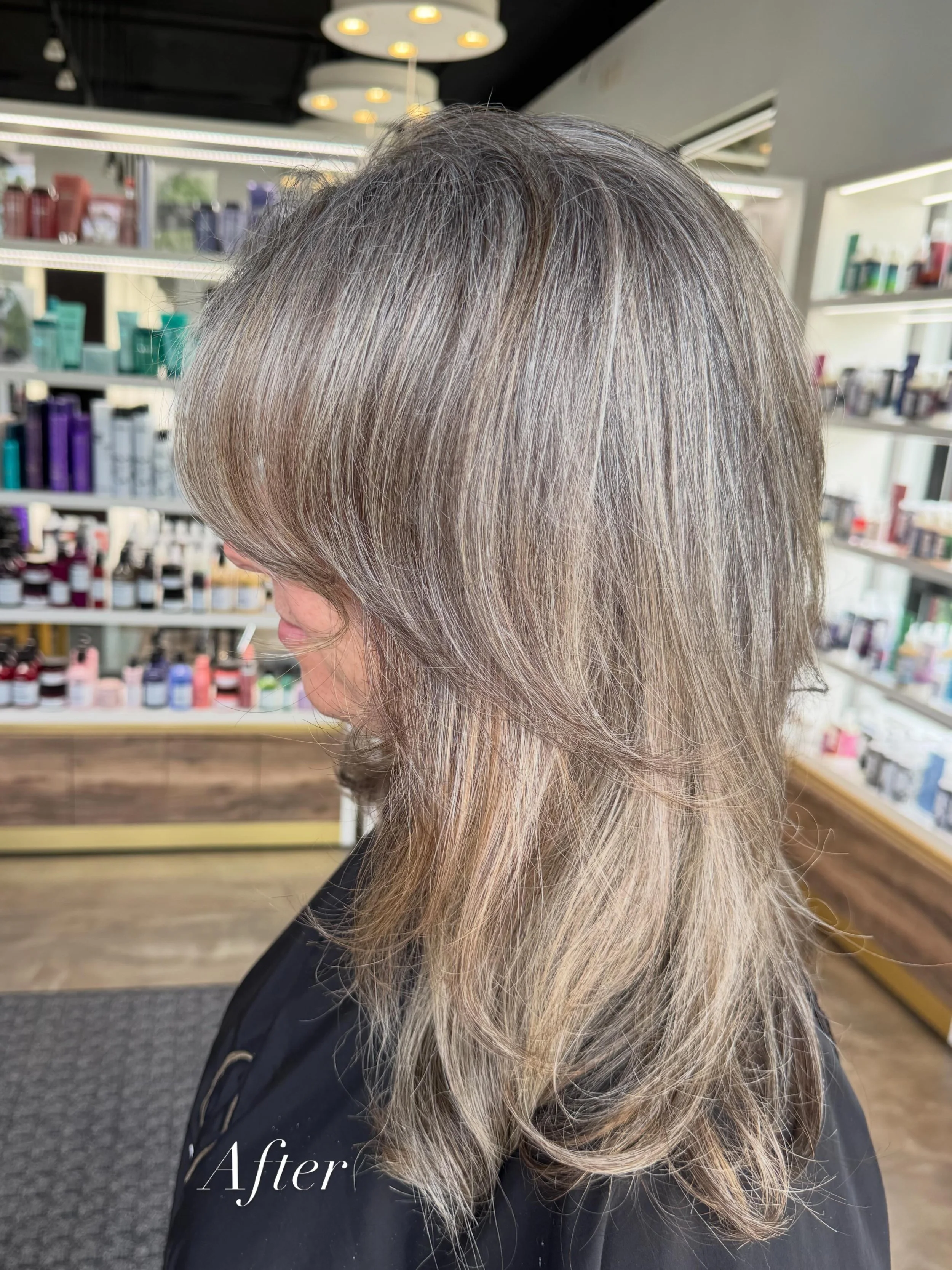 Our French Blending class today was amazing! This technique is designed to work with your gray hair not against it. Doesn&rsquo;t mean you have to cover it, but enhance ✨Soft dimension, brightness, seamless grow out. 

Thank you @jenokpara for sharin