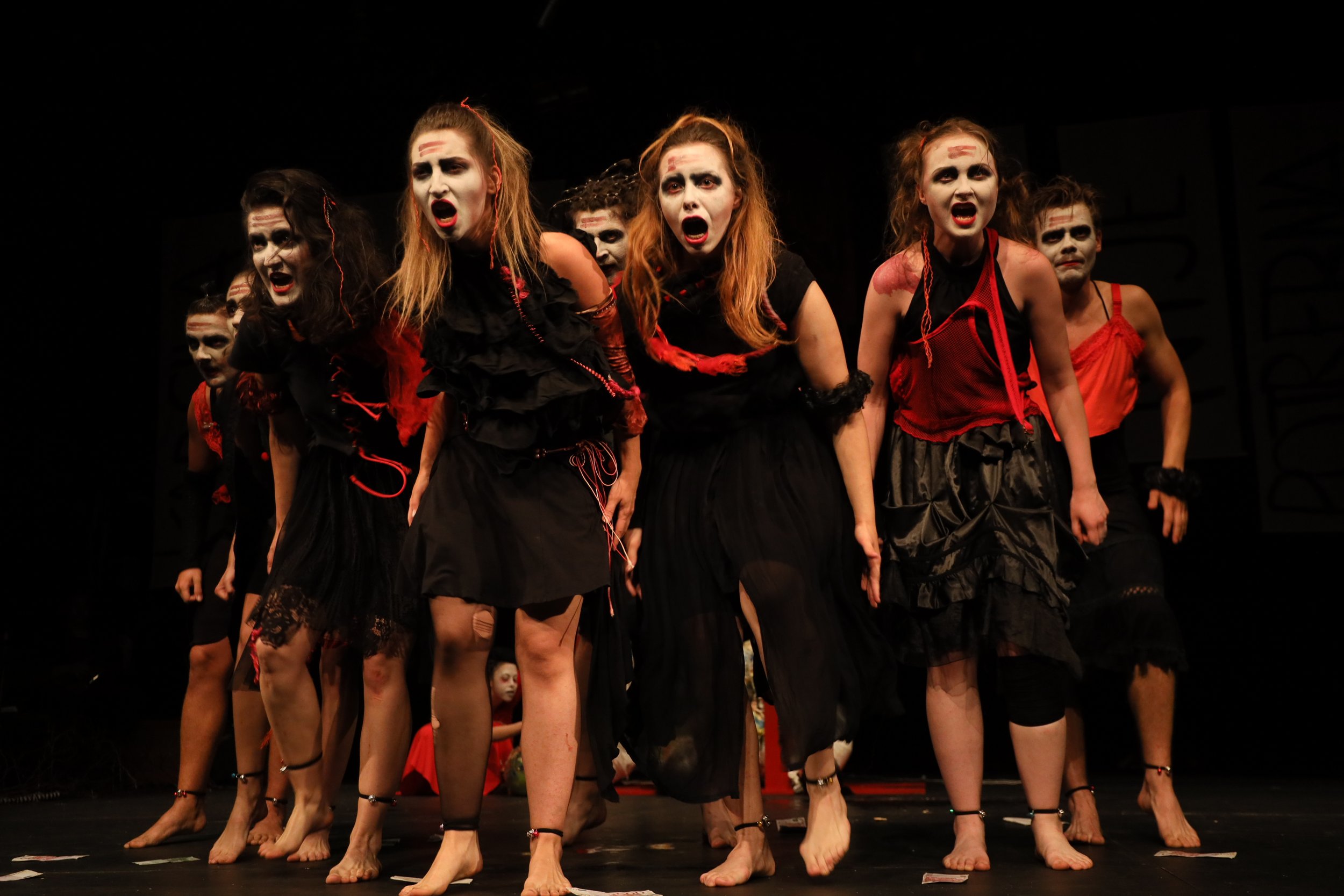 Baden-badenska lekcija o saglasnosti
Libretto: Bertolt Brecht
Directed by: Andreja Kargacin
National Theatre Belgrade, 2021.
Music for amplified guitar, percussion, vocal ensemble and electronics
