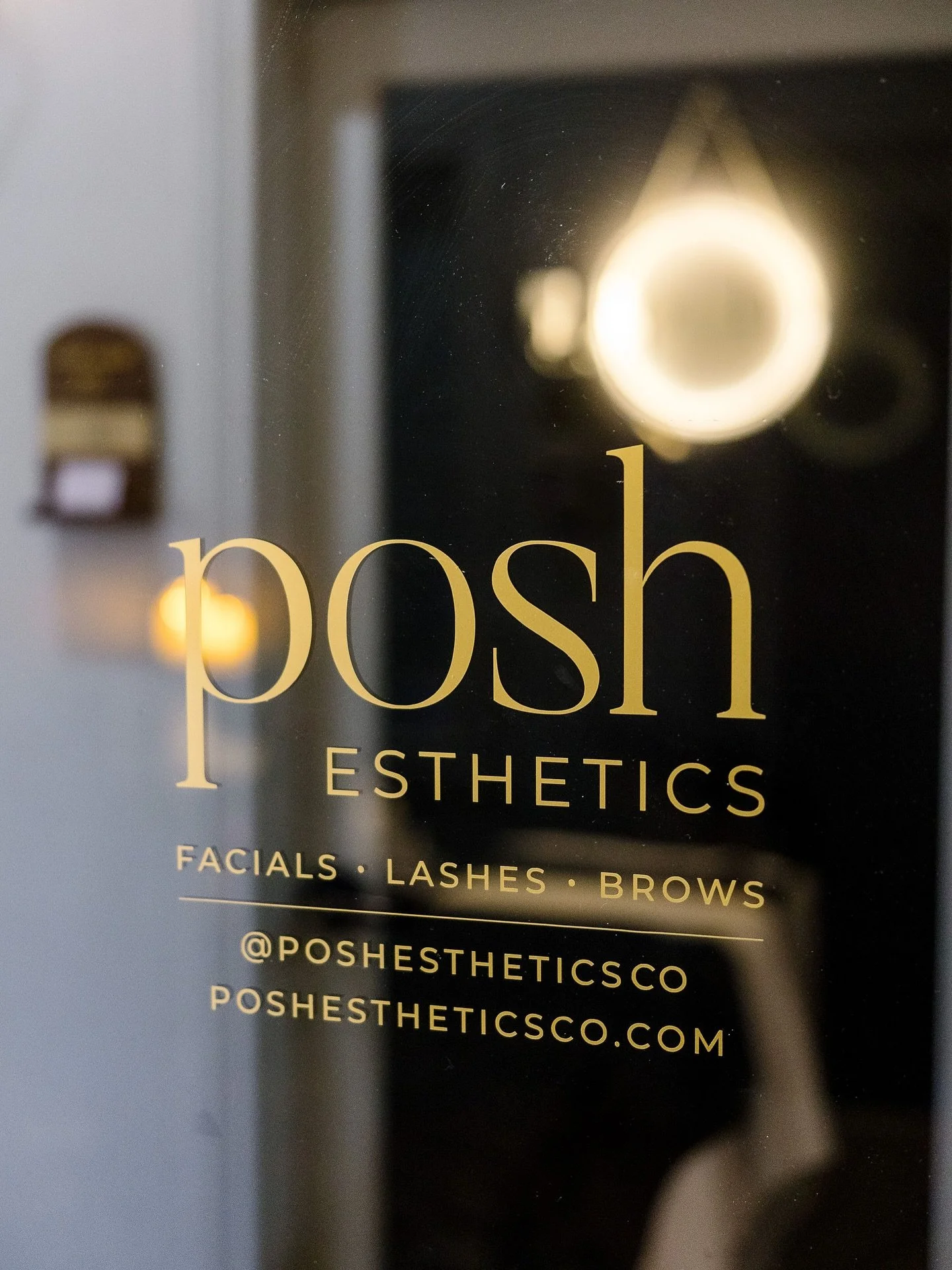 Introducing: ⚡️PACKAGES AT POSH ESTHETICS⚡️

Now offering three different bundled packages to get you prepped and glowing this summer ✨ swipe through for details!

Only ONE Anti-Aging Facial + Products package available!
Only ONE Acne Facial + Produc