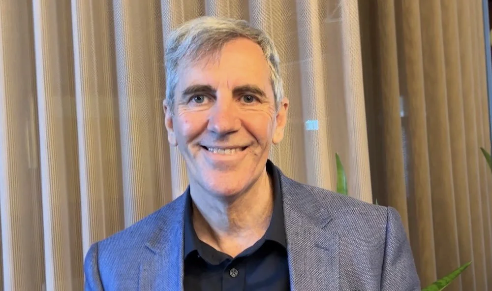 small Peter R interviewing 3.jpg