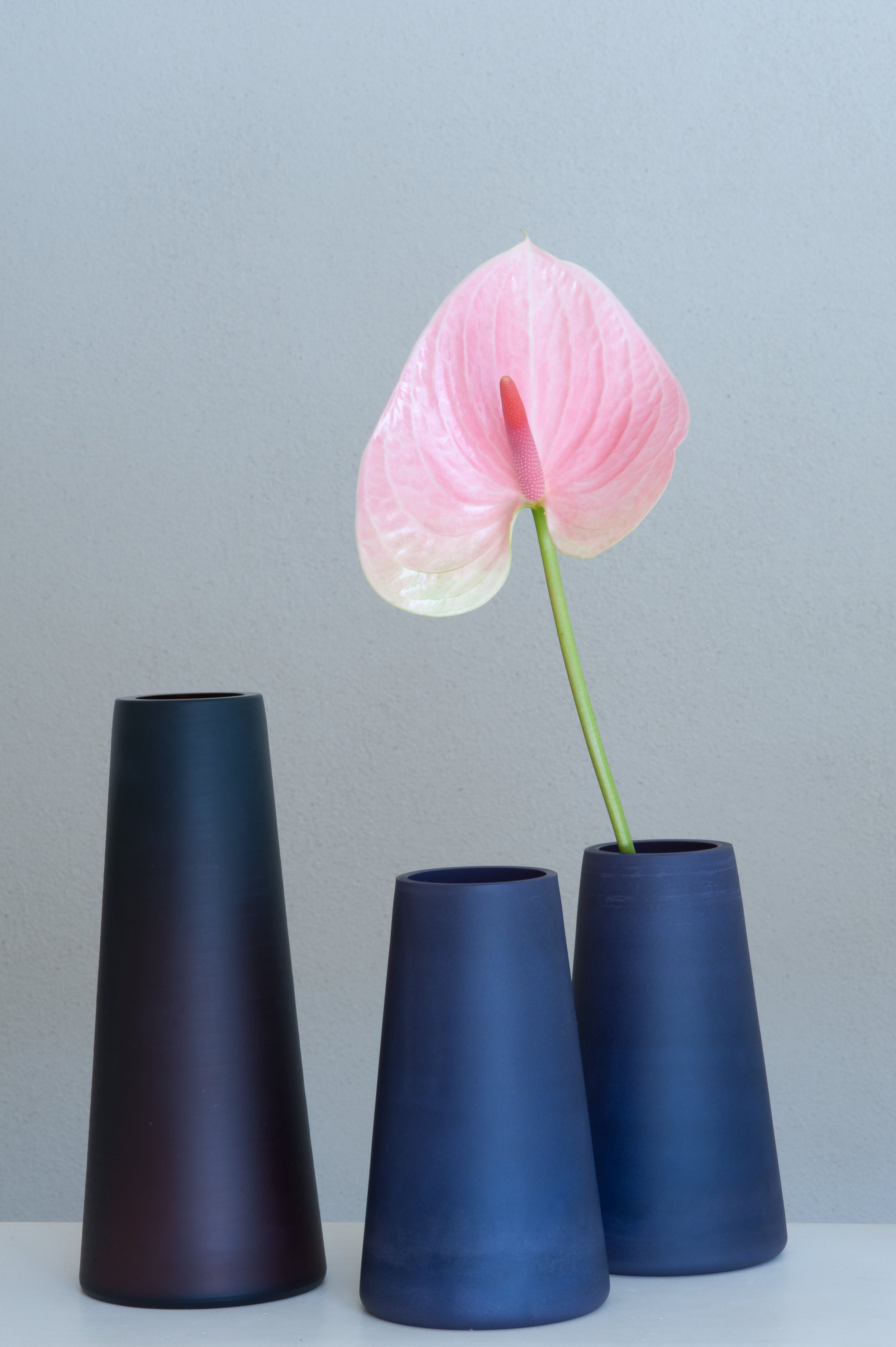 edition-gabi-faeh-mono, ono–studioglas holunder-vases.jpeg