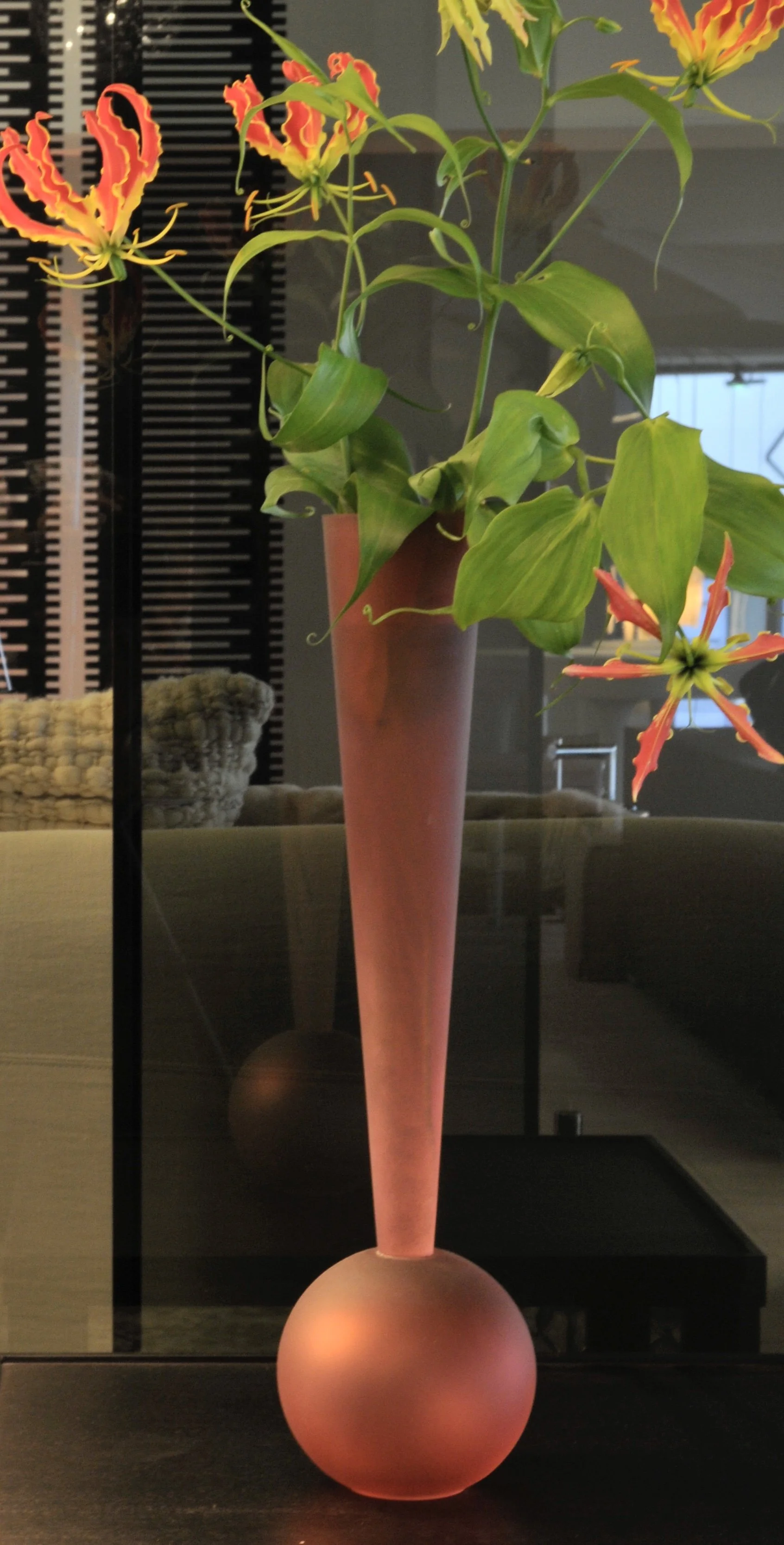 edition-gabi-faeh-conosfera-glass-.double side vase.JPG