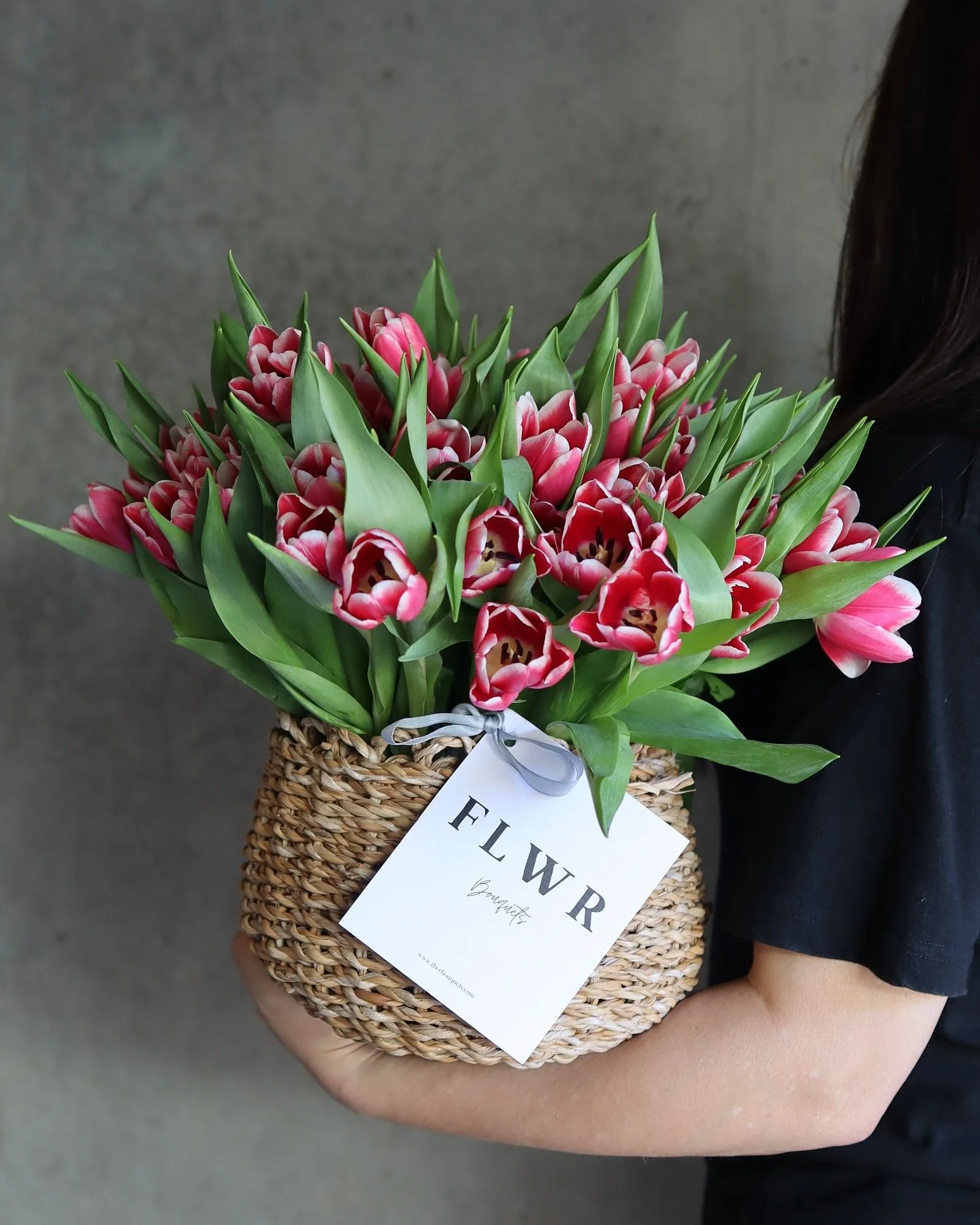Mother&rsquo;s Day x FLWR -  Dark Pink Tulips 🌷 

A beautiful way to show your love and appreciation. 

Pre-orders on website starts Sunday 30th March at 6:00pm.