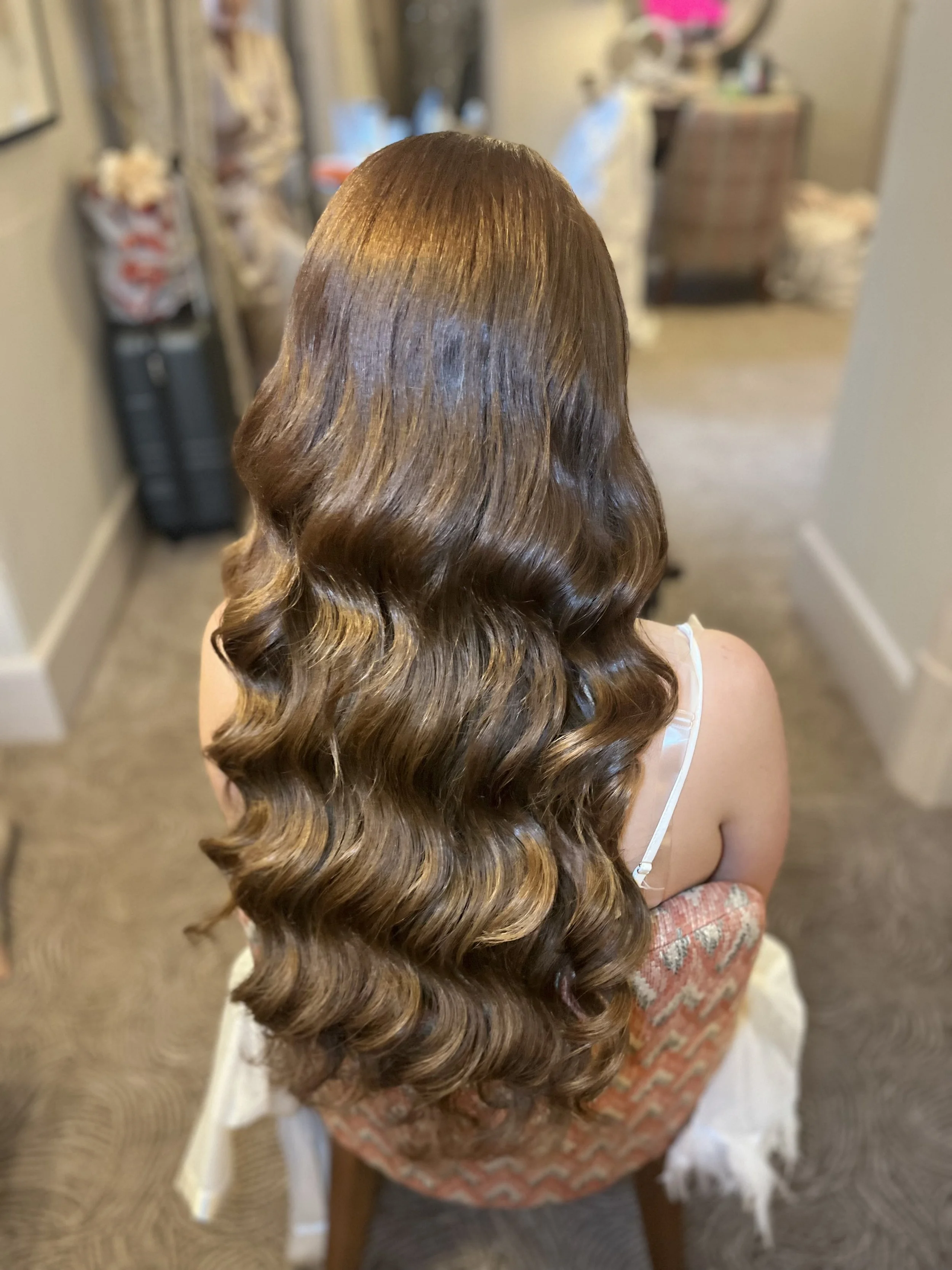 The Glamorous Brides Click here