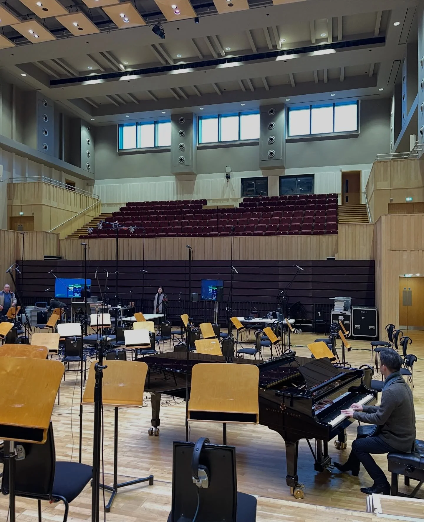 Spent last week between spaceships and great food. 
Can&rsquo;t wait for this project to be announced! @snowingmusic @sakipruuune 🫶