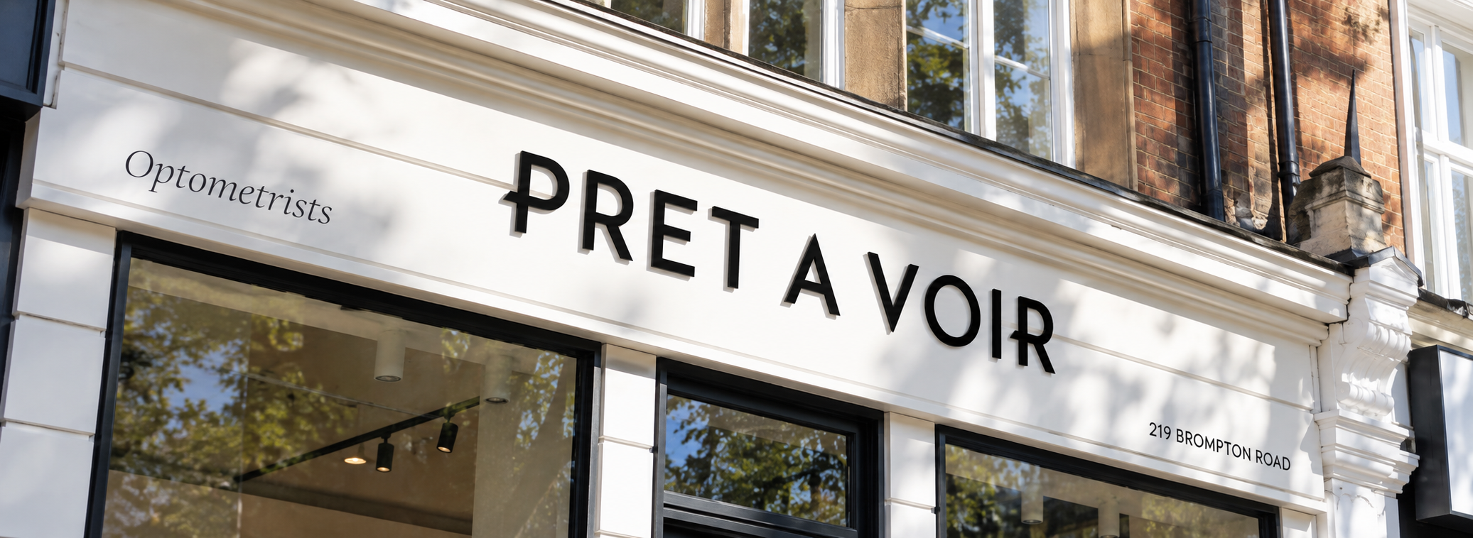 Pretavoir logo on a shop sign