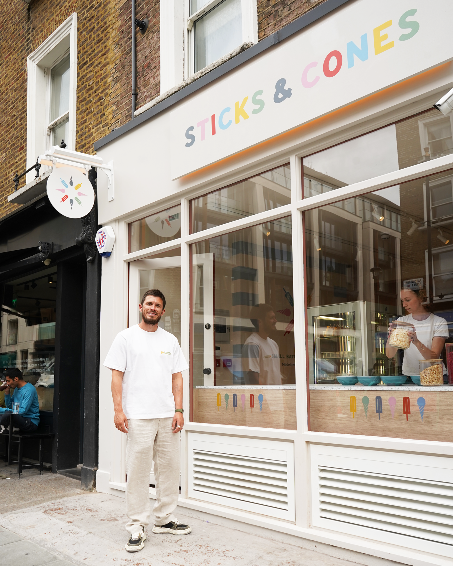 MarcCross-IceCreamShopBranding-Sticks&Cones-19.png