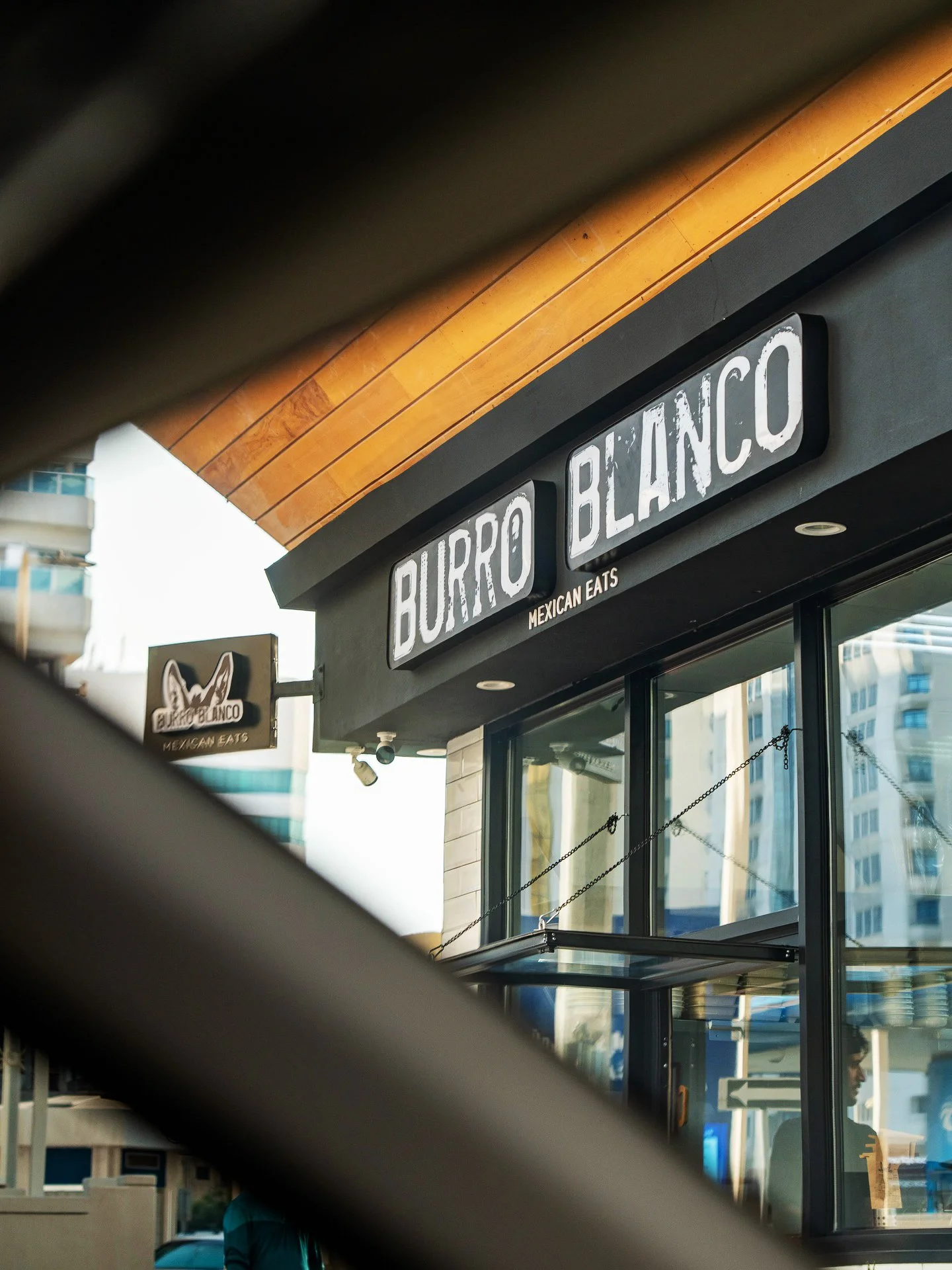 MarcCross-RestaurantBranding-BurroBlanco-48.jpg