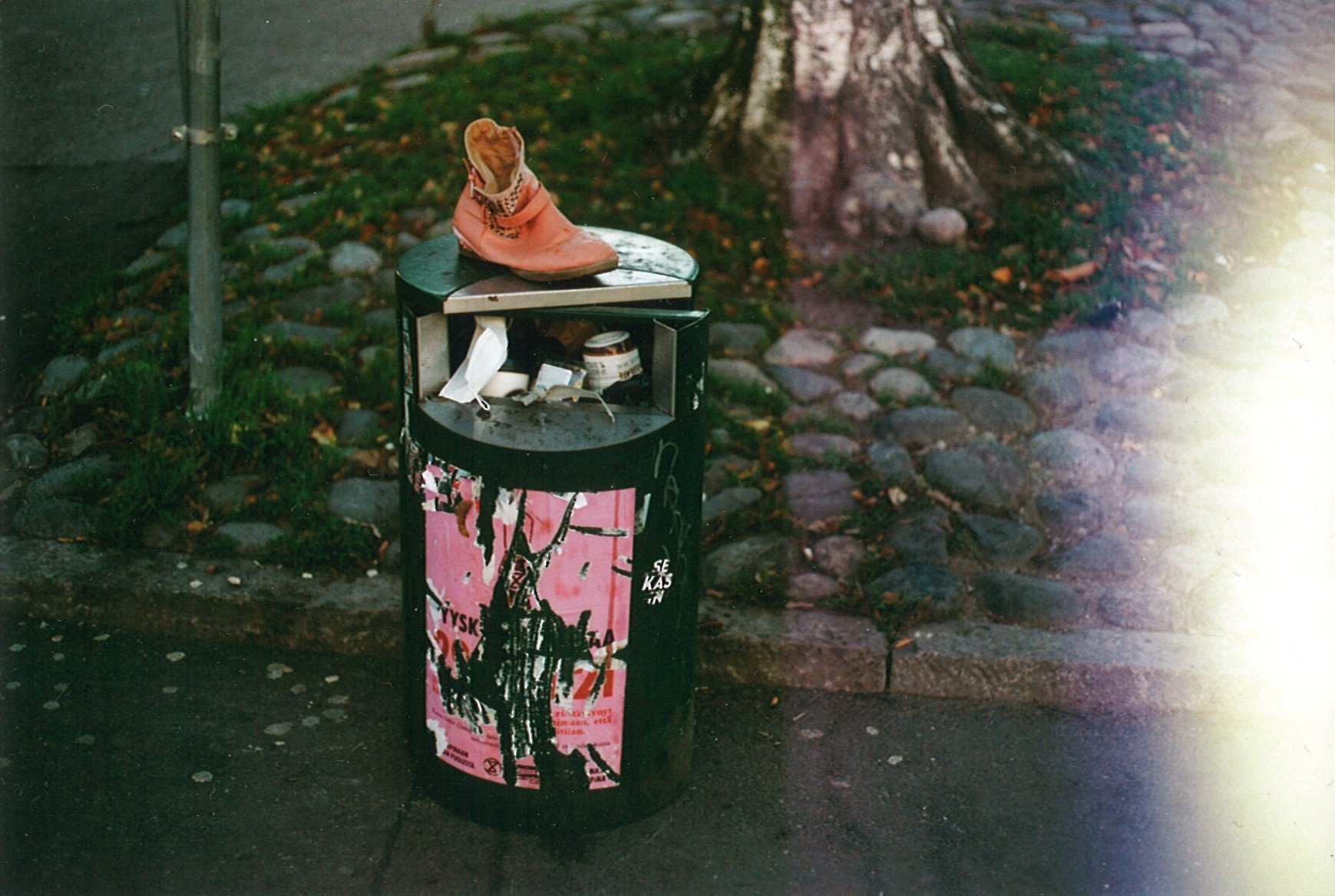 2285_001.jpg