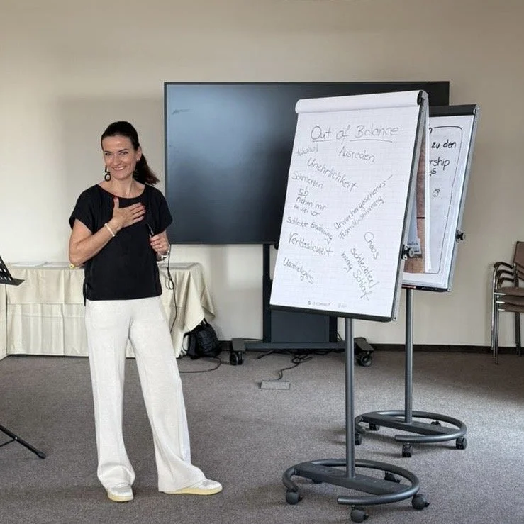 Erfolgreich – und trotzdem erschöpft? Warum viele starke Frauen spüren: So kann es nicht weitergehen.