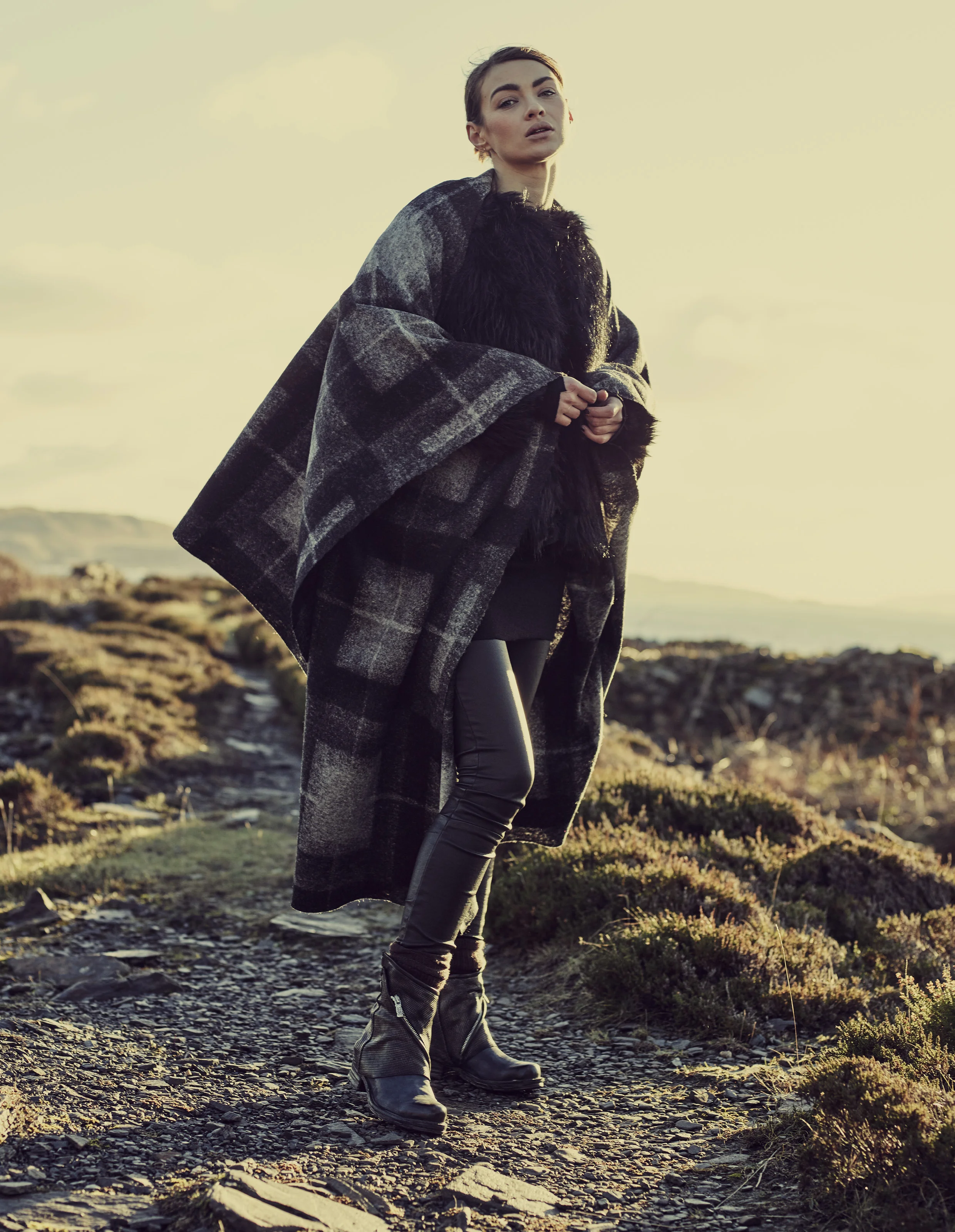 blank_communication_as98_aw17_2480x1600_14.jpg