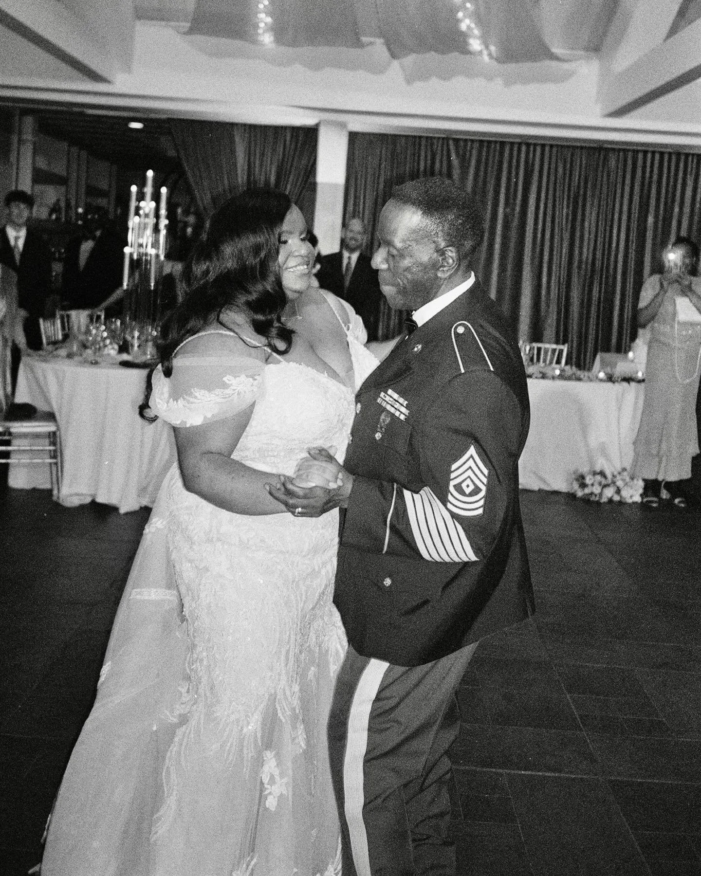 Christina and her father take the first dance, surrounded by bridesmaids and family.

Shot on @kodak black &amp; white film.

&bull;

&bull;

&bull;

#weddingfilmphotographer #weddingfilmphotography #kodaktrix400 #weddingdocumentary #filmphotographer