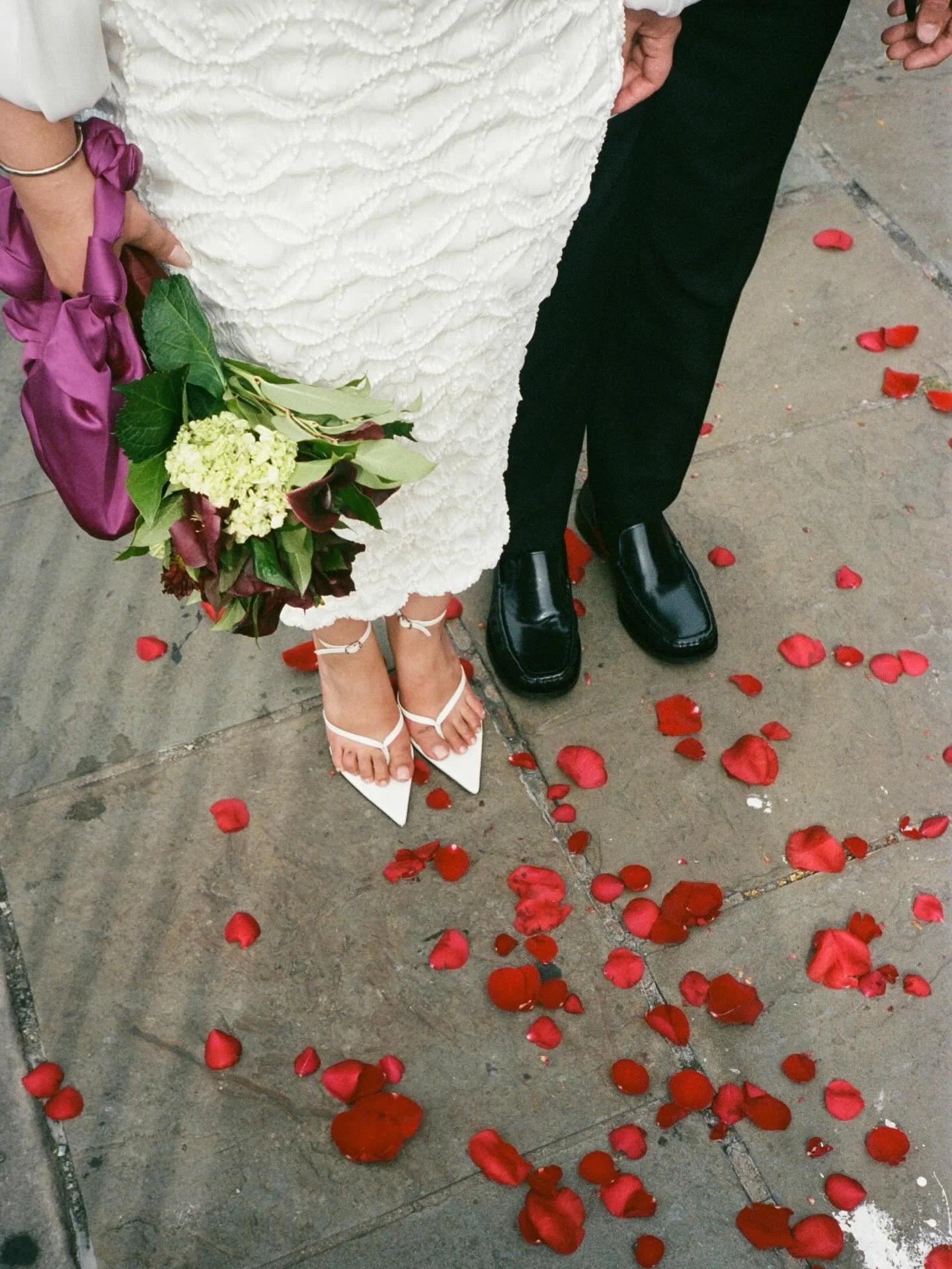 Gabby &amp; Ian - a beautiful elopement in Brooklyn, captured on 35mm @kodak film for @giannaleofalcon 

&bull;

&bull;

&bull;

#brooklynelopement #weddingfilmphotographer #nycelopement #35mmwedding #filmphotographywedding