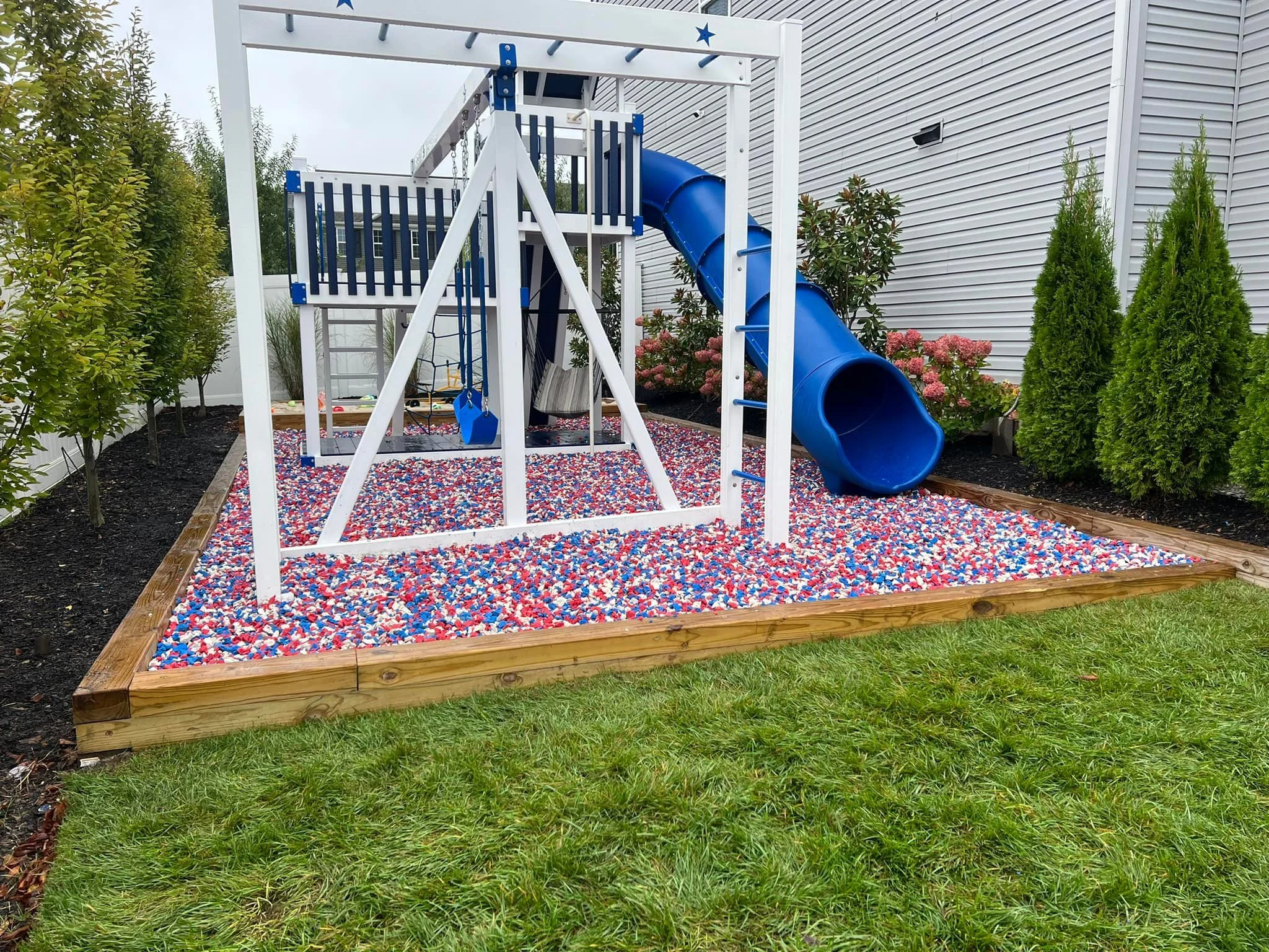 Rainbow Mulch USA.jpg