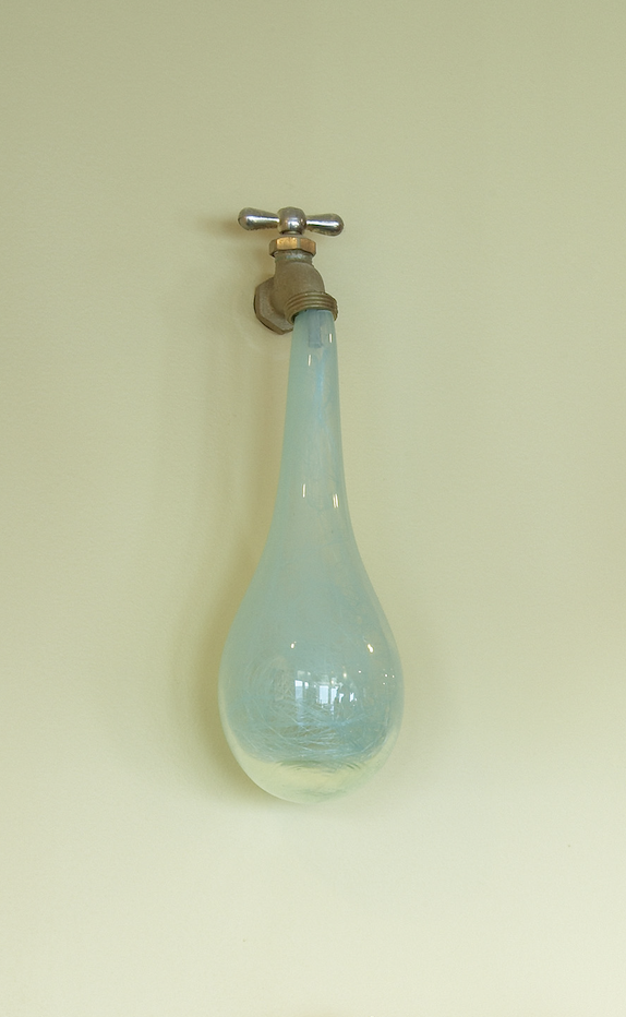glass drip light.png
