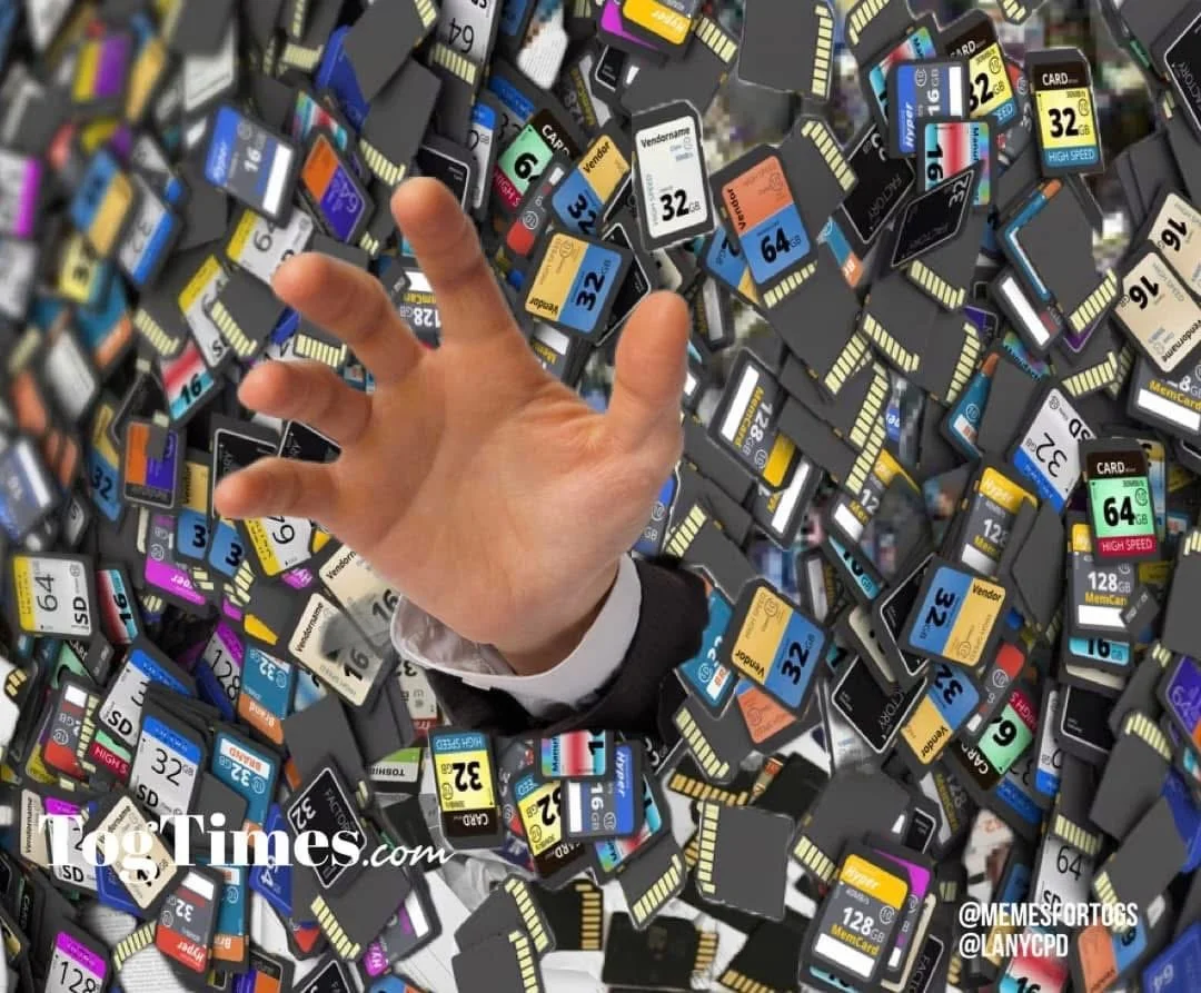 Cleveland Photographer Rescued After Being Buried in "Avalanche of Memories"