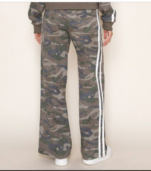 Camo Jogger 3.jpg