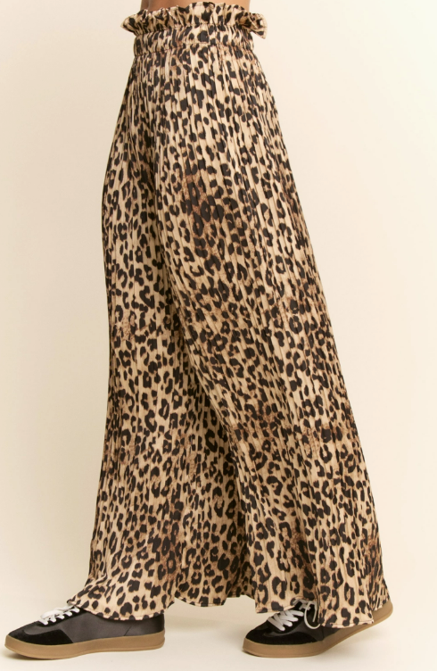 Leopard Print Pant Set5.png