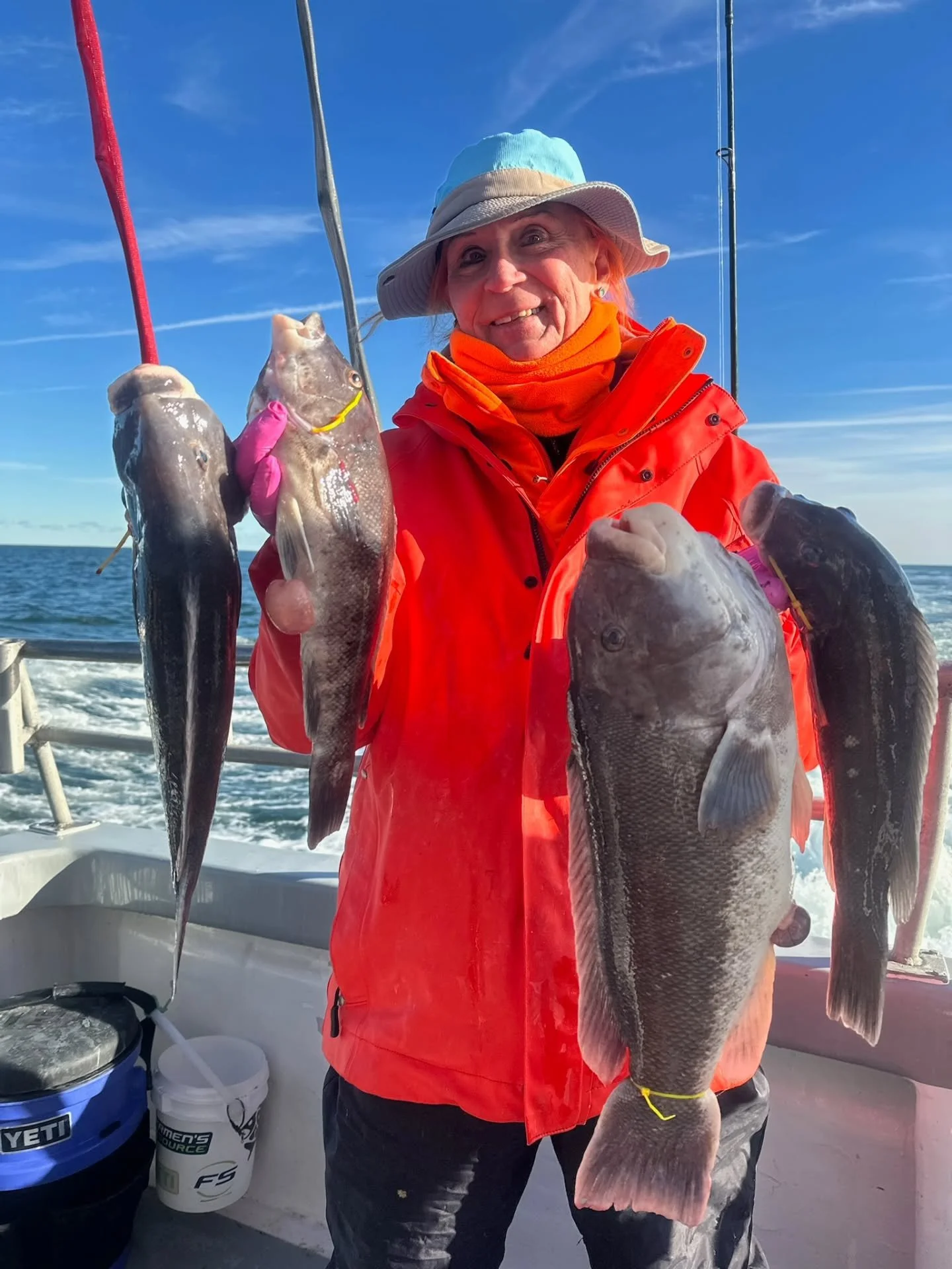 Well today was one of those days as a captain that makes you just want to bang your head on the wall over and over again🙃 First drop of the day was OK, not much short life but boxed a quick 10 keepers. Seemed like the bites you got were all keepers.