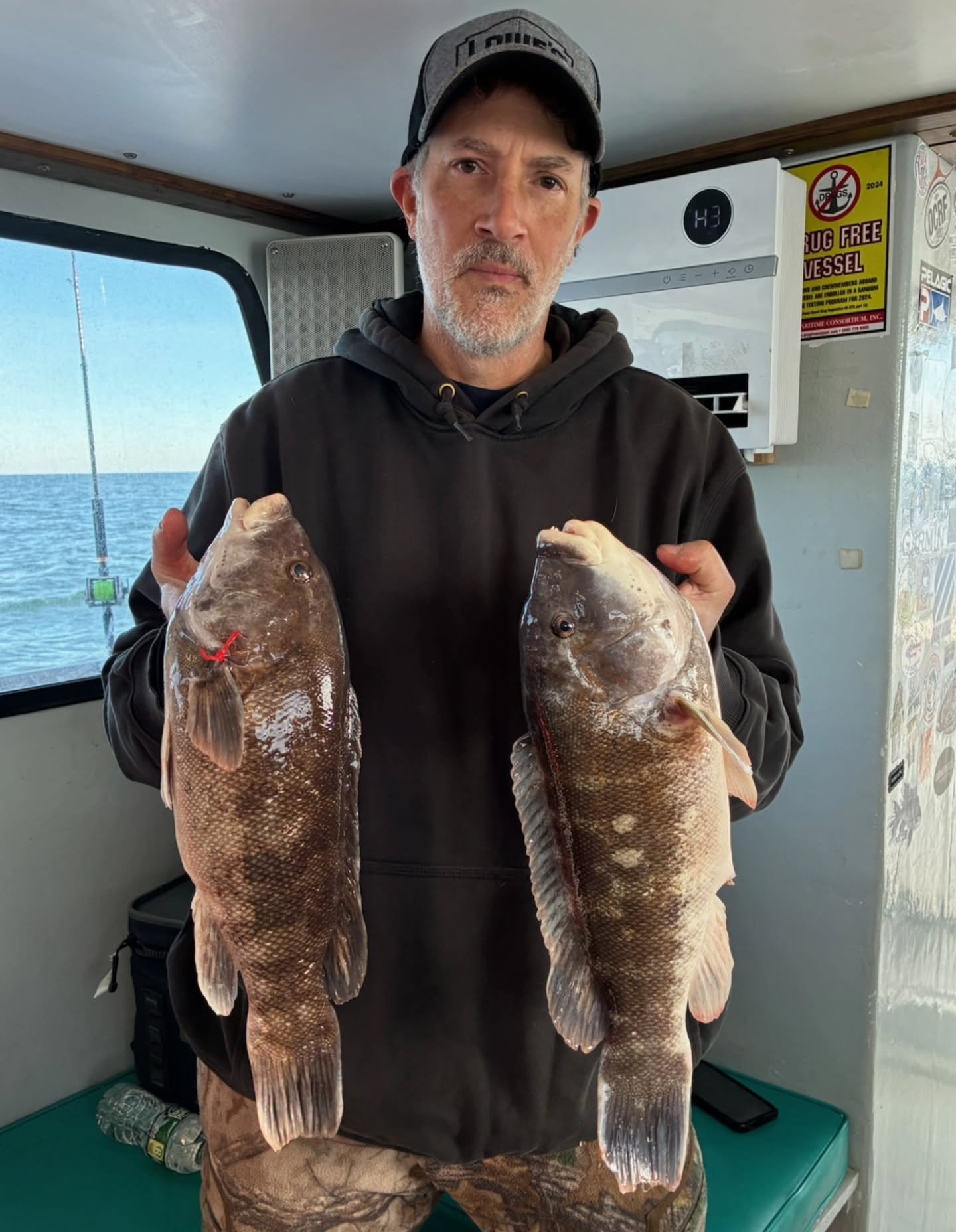 Mannn.... Today was some special fishing😅 Beautiful day on the water, wind enough to hold us tight but it was very calm. Little current but nothing crazy. The fishing? Couldn't have been worse. Made 5 drops, all of them being practically lifeless. C