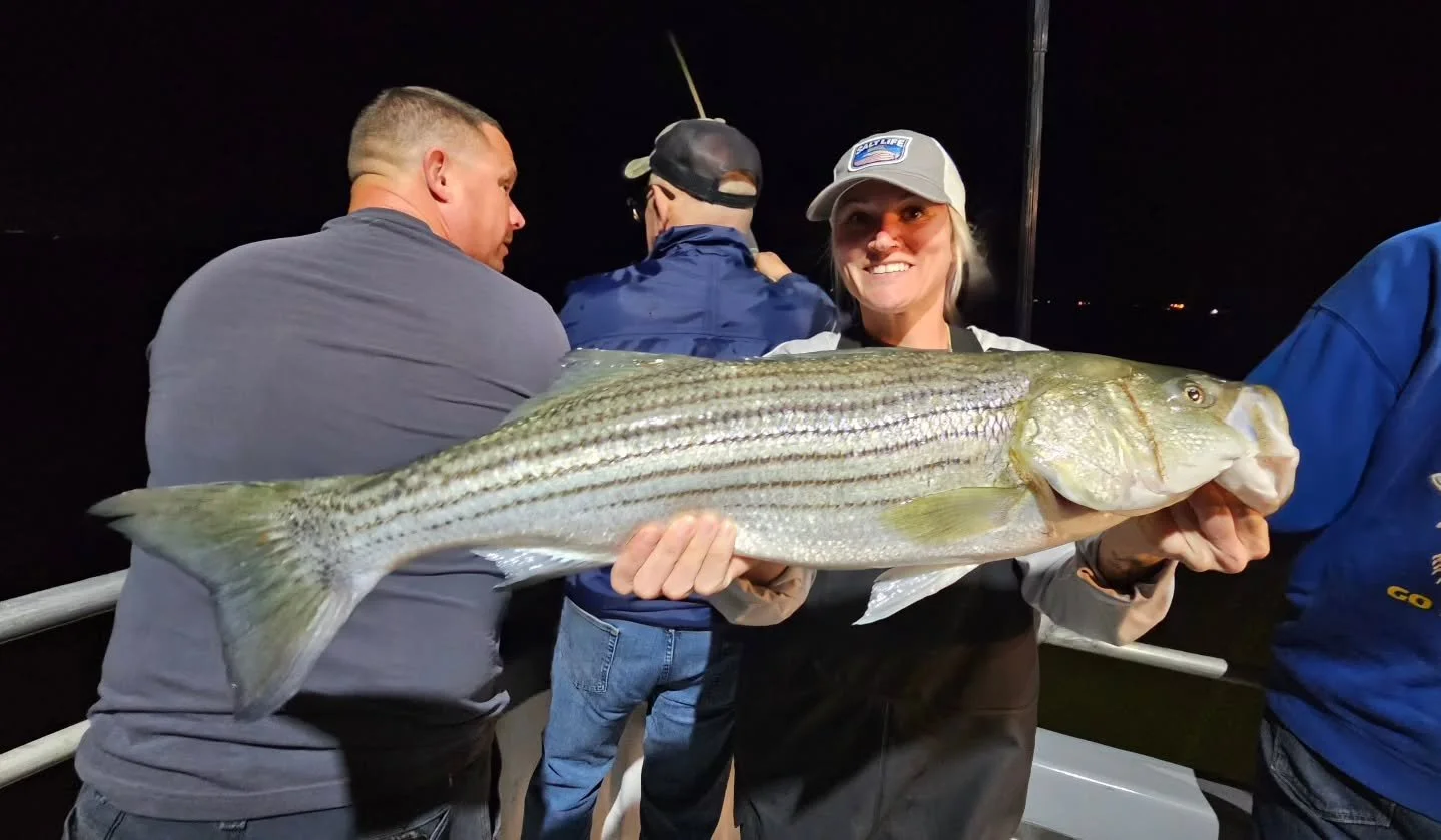 Steamed out last night with a great crew for some night time chunking. Looked over where we had our best fishing yesterday and didn't see much so we kept going. Found a nice little area of readings up shallow to set up on and went to work. Had steady