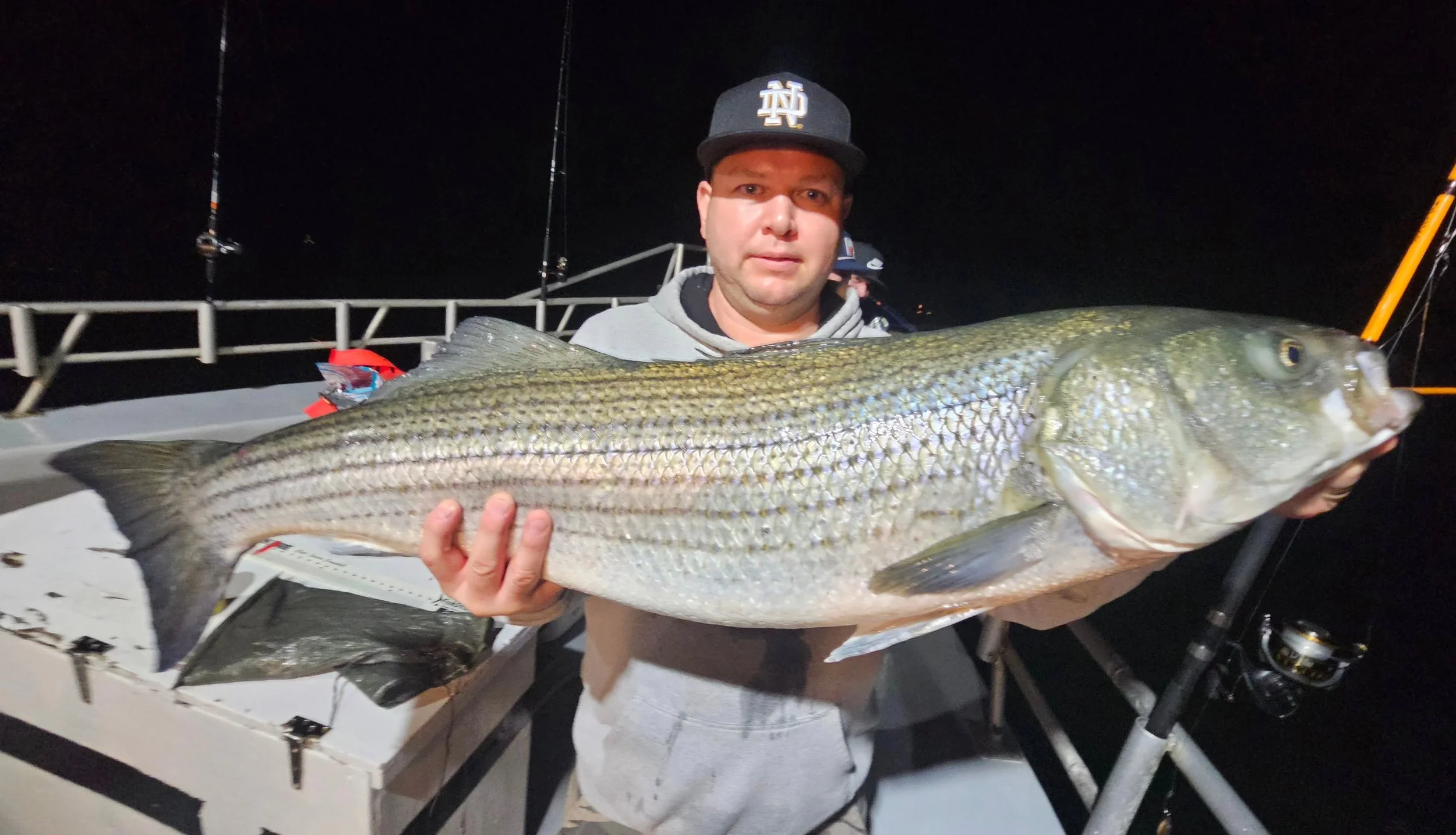 Trophy Time!!🏆🐍🏆
Great fishing on tonight's trophy bass eeling trip! Picked a few everywhere we went for the first half of the night. Lots of bouncing around seeing bites in all areas. Ended up landing on a real nice pile of fish loaded up across 