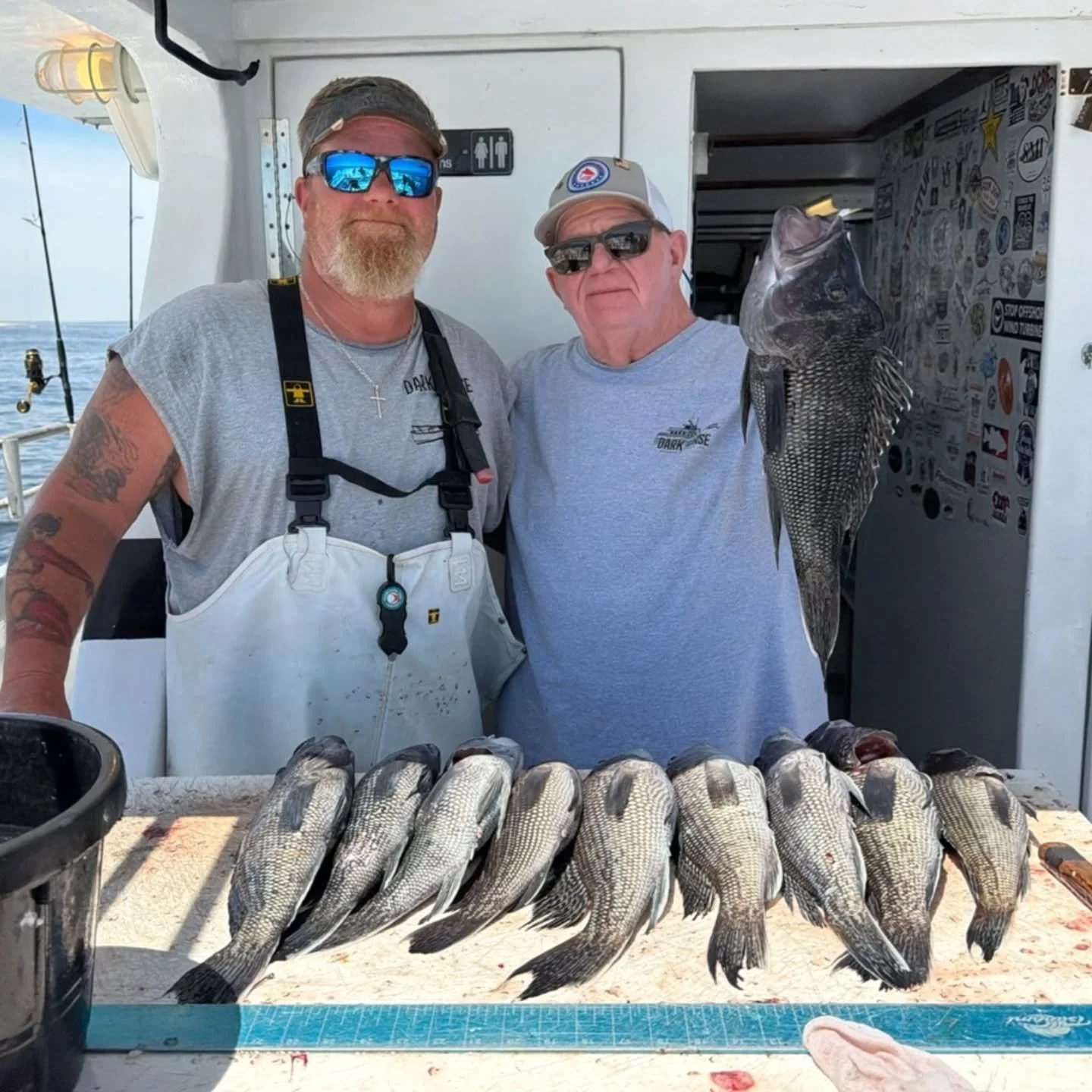 Andddd repeat! Another Seabass limit today!🔥
Back out with another light crowd for a drop dead gorgeous day on the ocean. Couldn't have asked for nicer conditions, or better fishing!! Drop and reel fishing all day today on the bait. Had to do a lot 