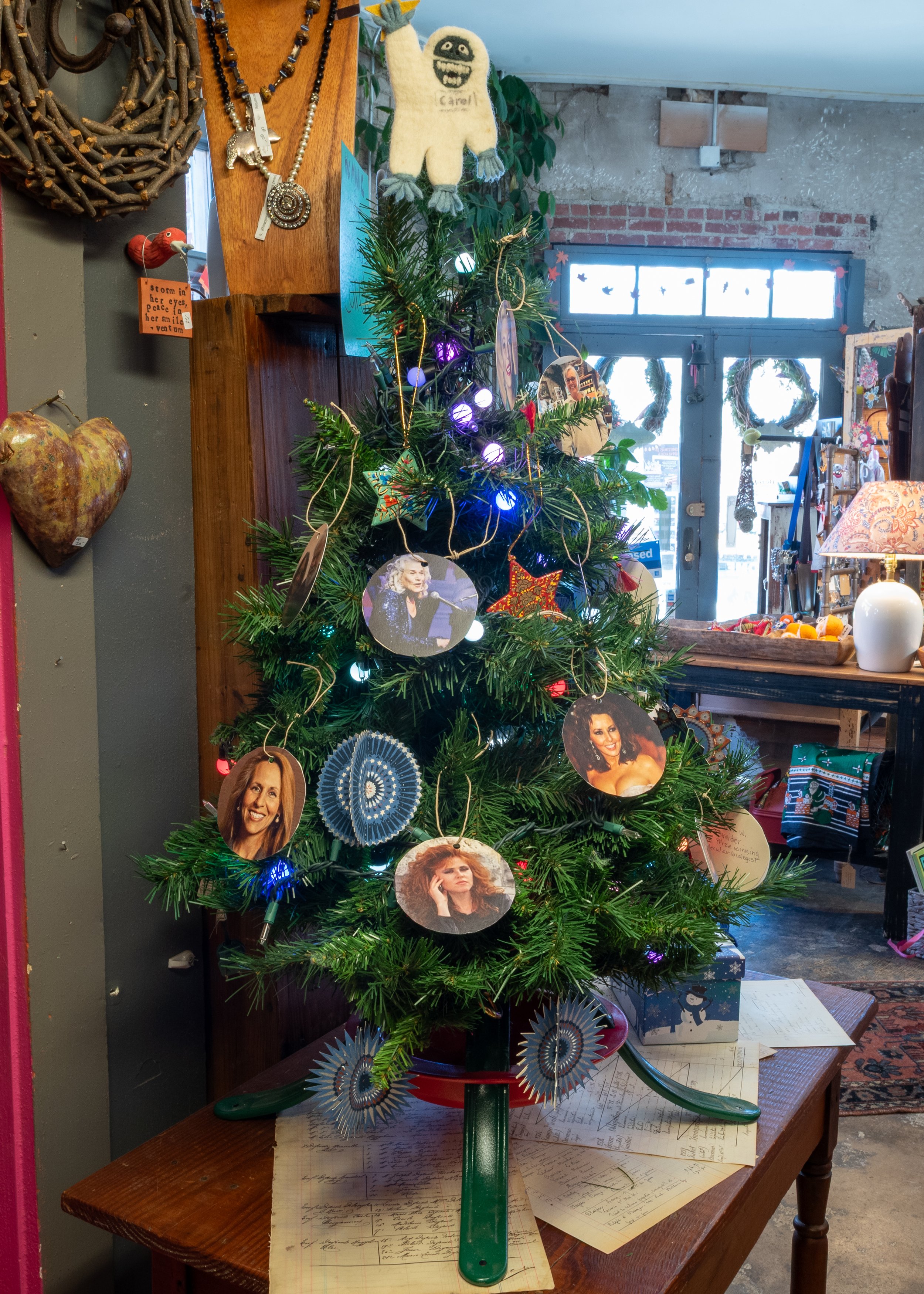 Chifferobe Home & Garden