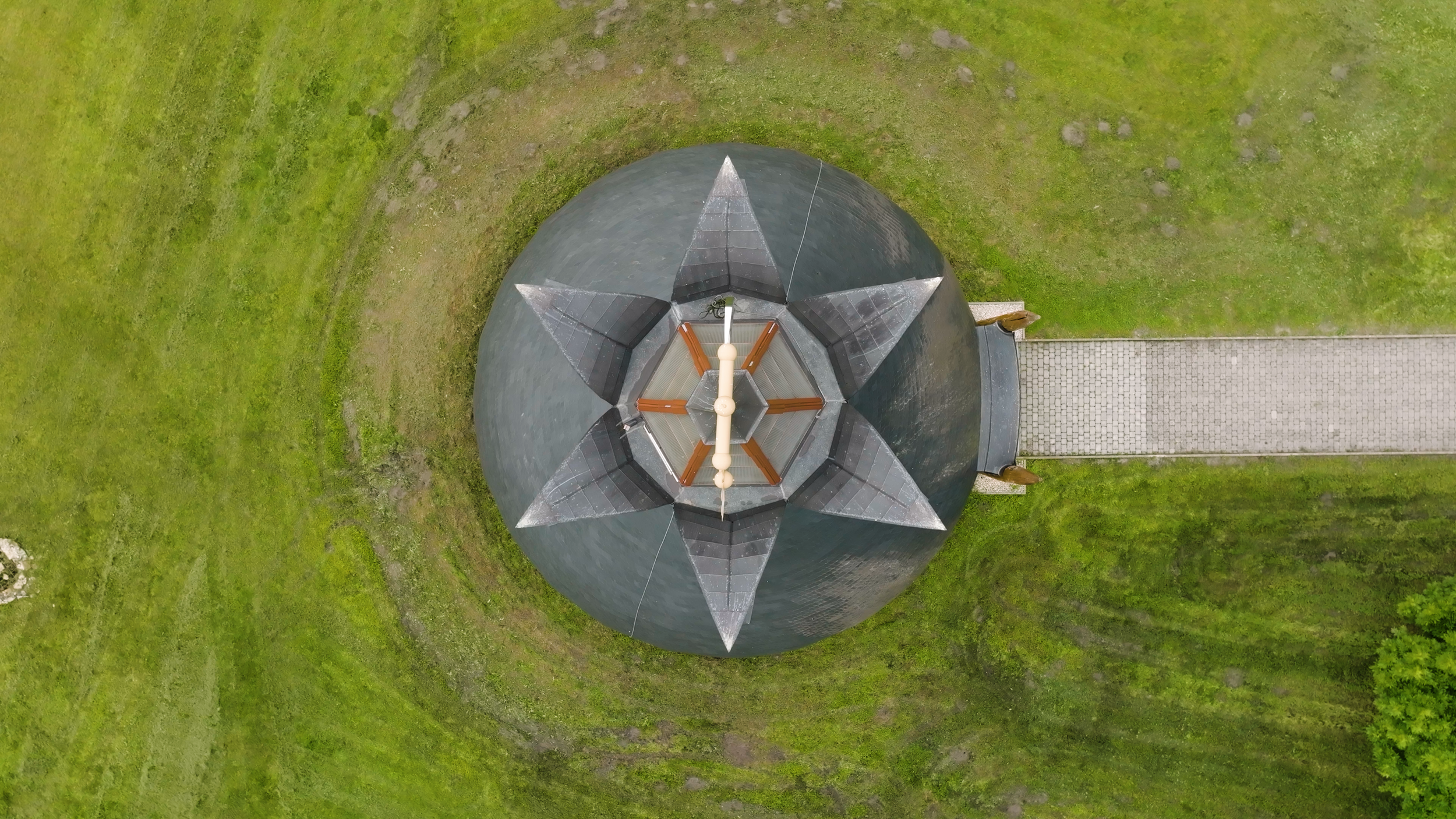 7 MYTHICAL BUILDINGS