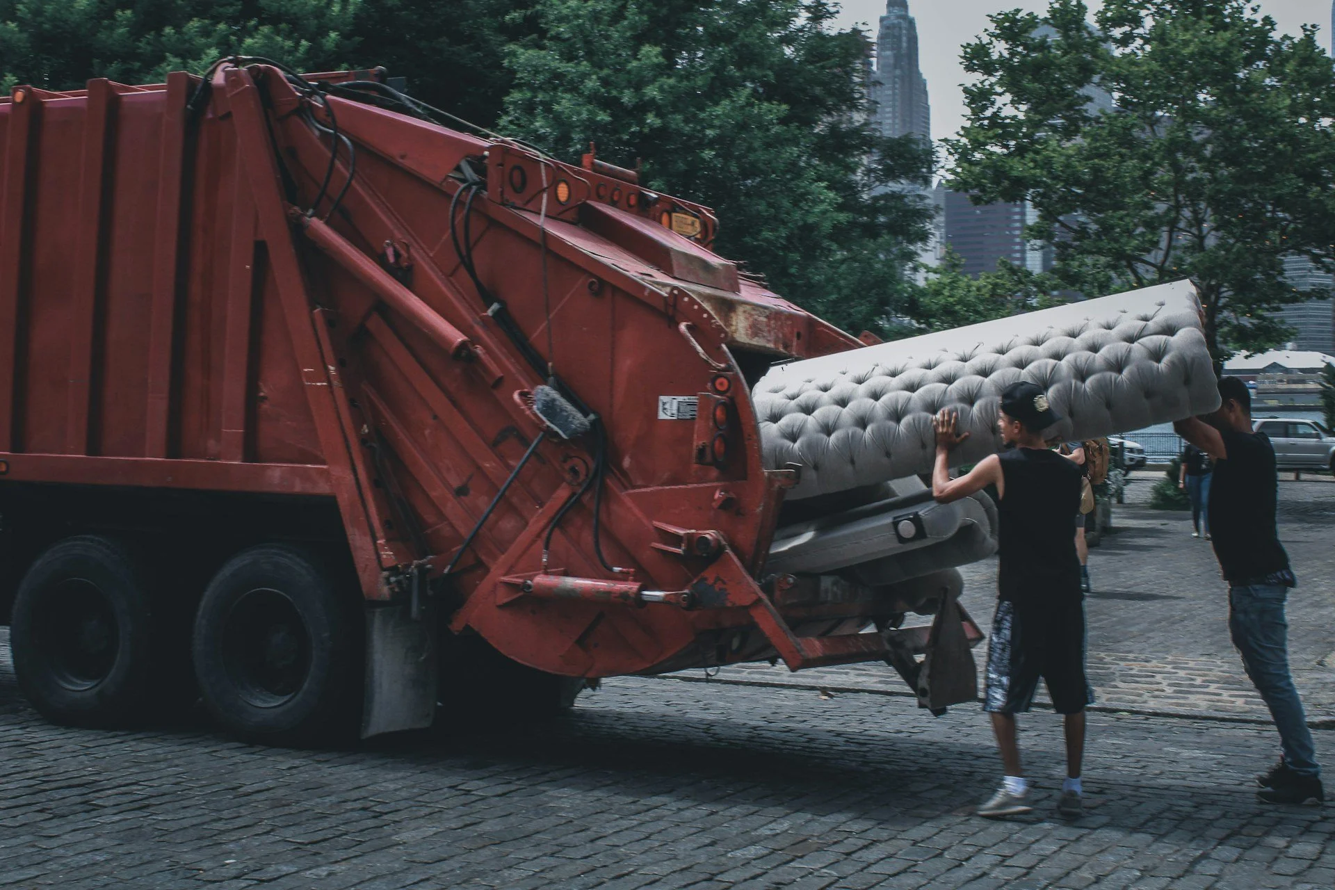 Common Residential Trash Pickup Mistakes That Slow Down Service