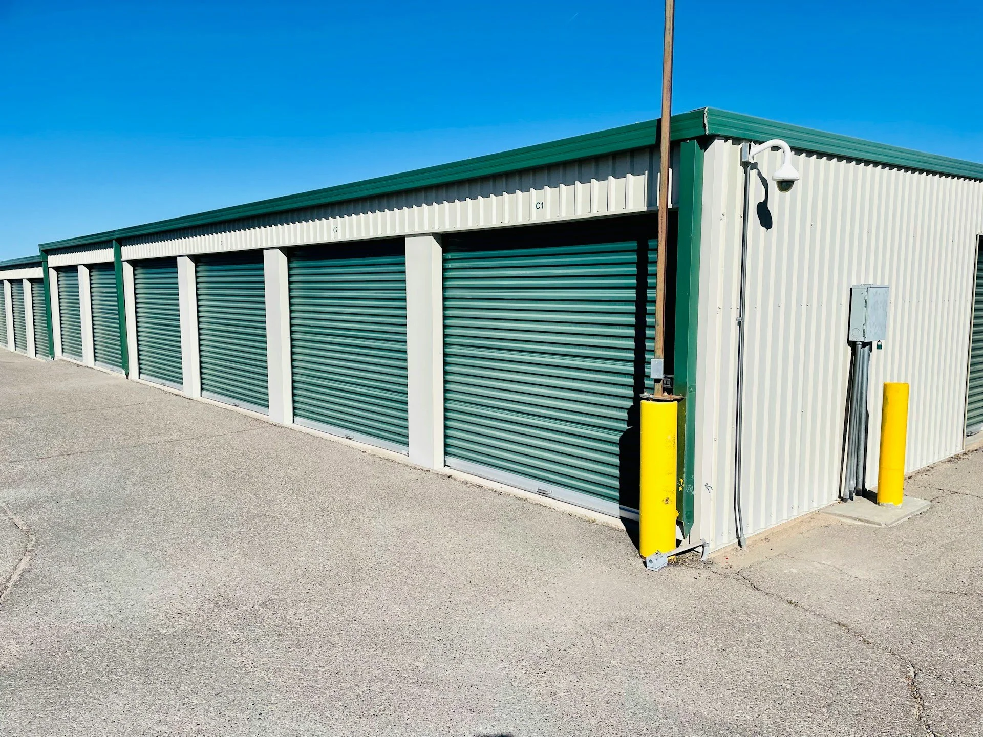 What People Store in Long Term Storage Rental During Summer Moves