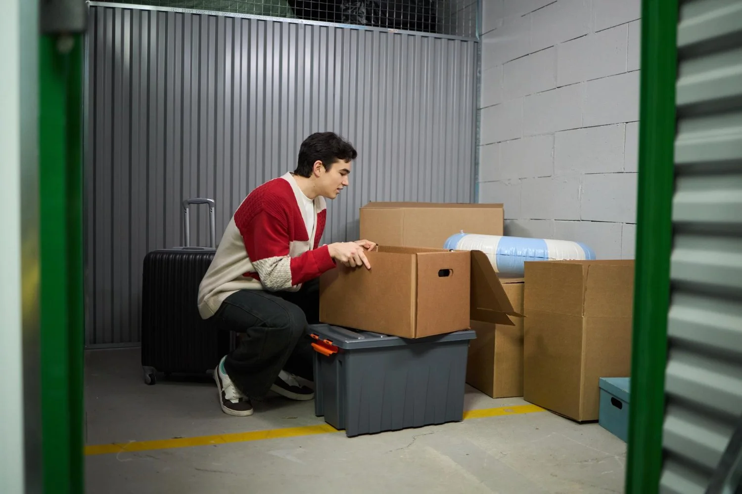 What to Know Before Renting a Storage Unit in Fall