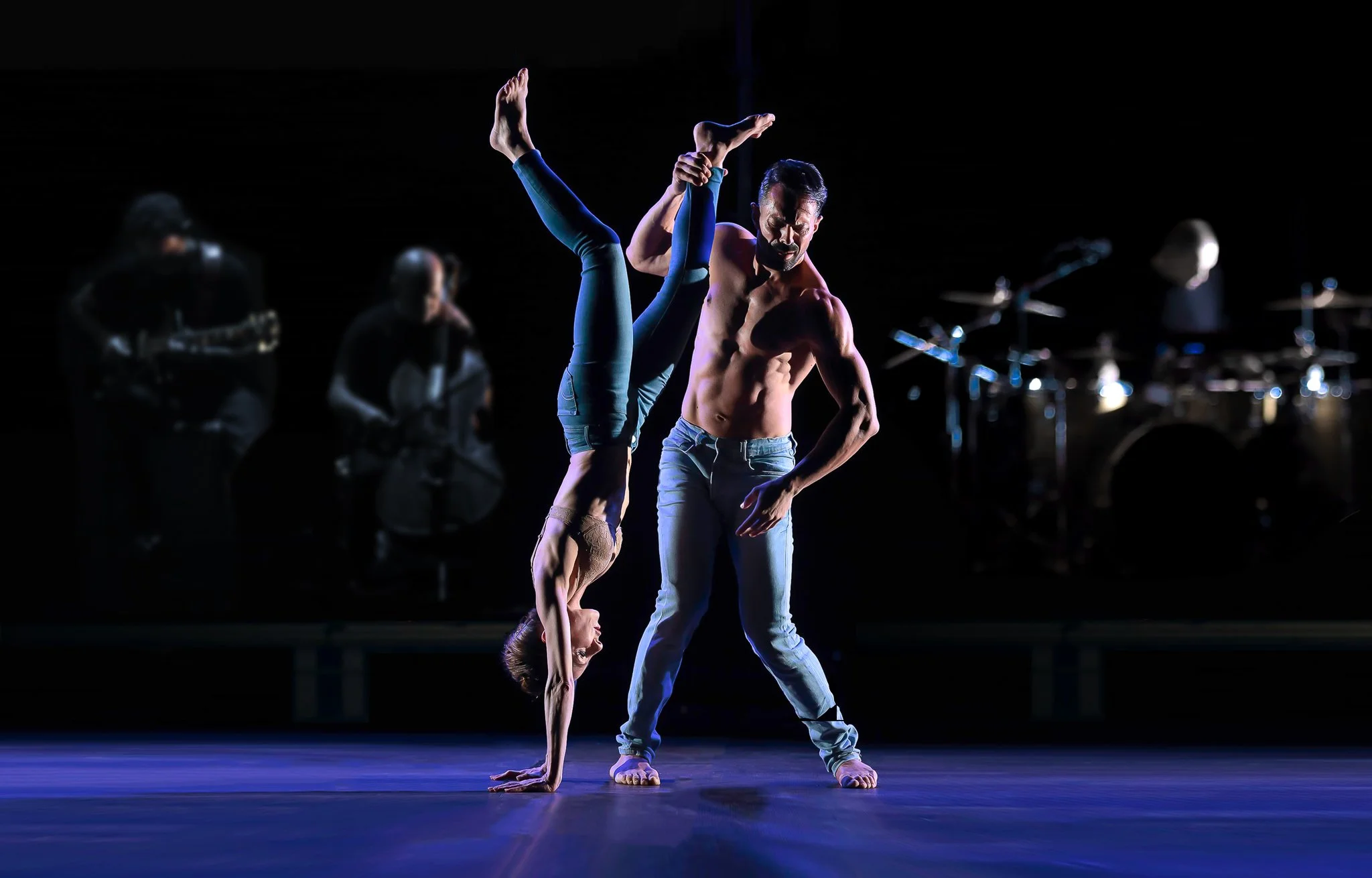 10-Mvula_Sungani_Physical_Dance_Emanuela_Bianchini_étoile_DELEDDA_Tharros.jpg