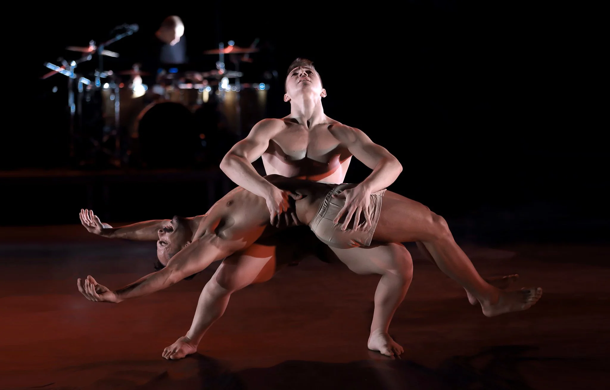 11-Mvula_Sungani_Physical_Dance_Emanuela_Bianchini_étoile_DELEDDA_Tharros.jpg