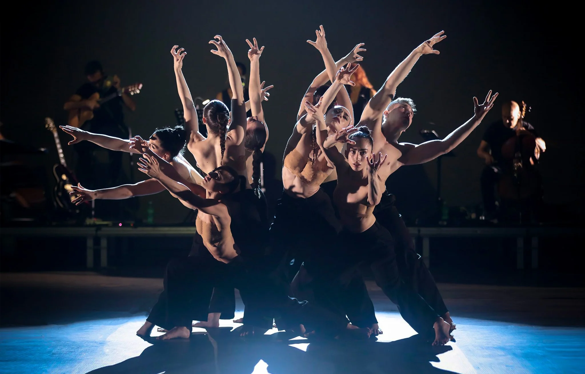 4-Mvula_Sungani_Physical_Dance_Emanuela_Bianchini_étoile_DELEDDA_Tharros.jpg