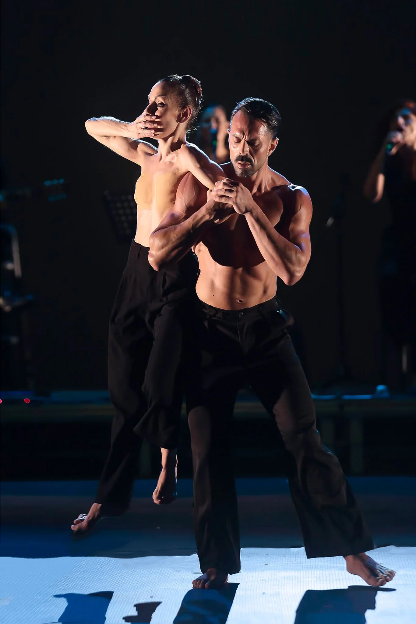 20-Mvula_Sungani_Physical_Dance_Emanuela_Bianchini_étoile_DELEDDA_Tharros.jpg