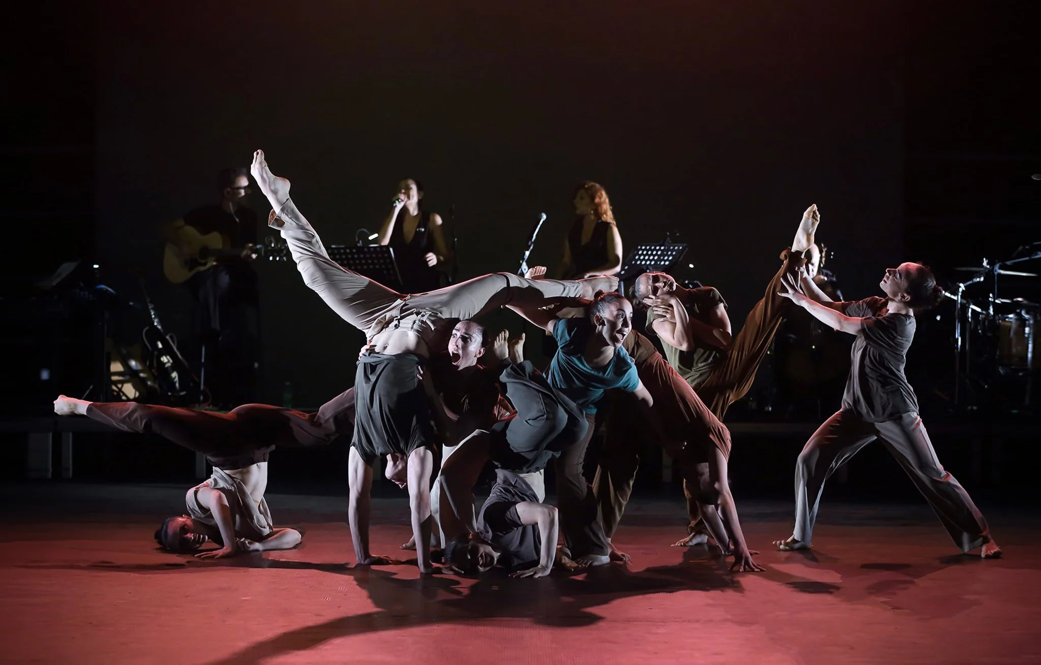 14-Mvula_Sungani_Physical_Dance_Emanuela_Bianchini_étoile_DELEDDA_Tharros.jpg