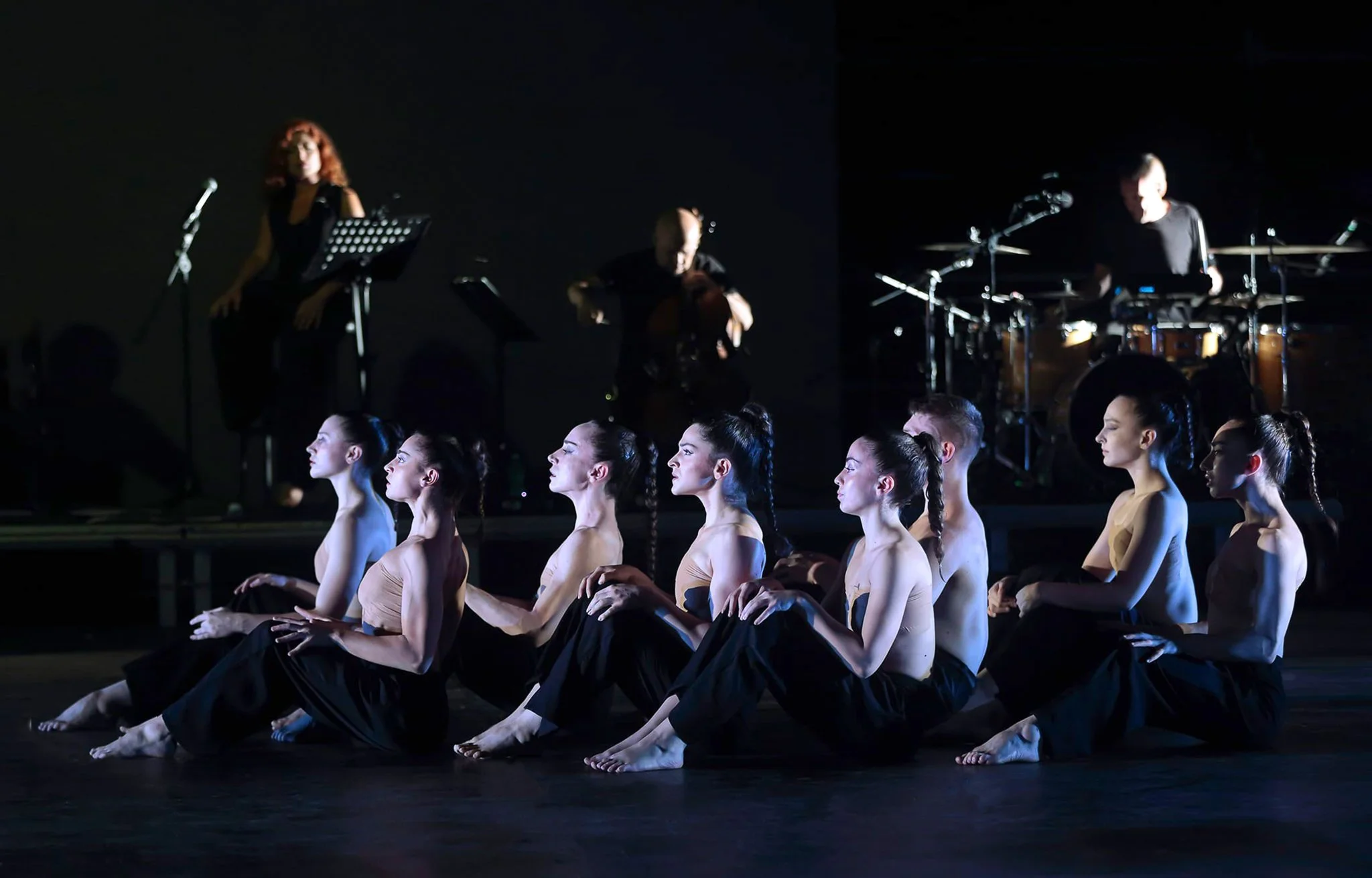 21-Mvula_Sungani_Physical_Dance_Emanuela_Bianchini_étoile_DELEDDA_Tharros.jpg