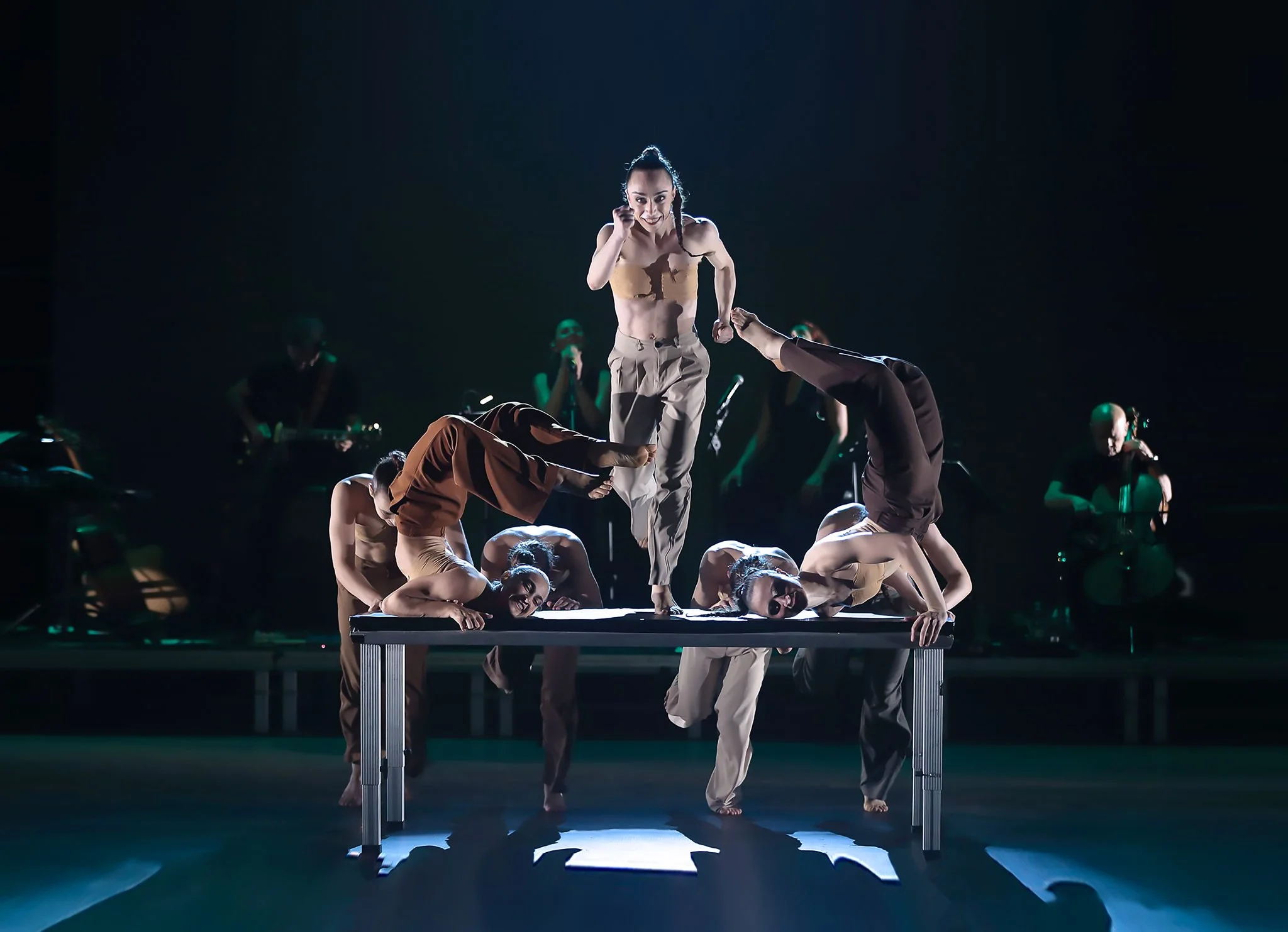 18-Mvula_Sungani_Physical_Dance_Emanuela_Bianchini_étoile_DELEDDA_Tharros.jpg