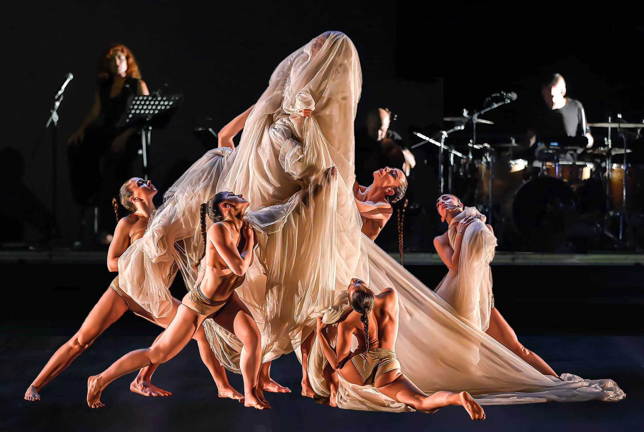 Deledda_Mvula_Sungani_Physical_Dance_Emanuela_Bianchini_étoile_.jpg